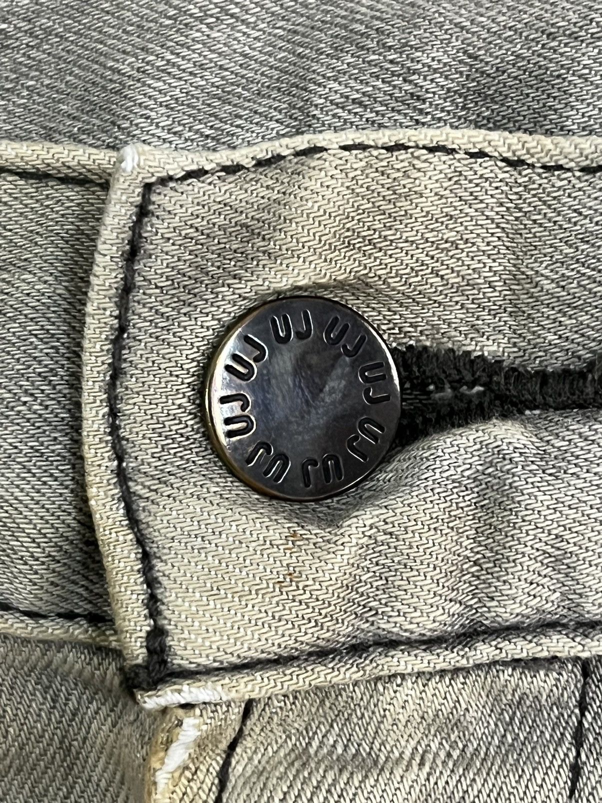 Undercover × Uniqlo Vintage Japanese Brand Uniqlo Classic Grey Straight Cut Jean Size US 31 - 8 Thumbnail