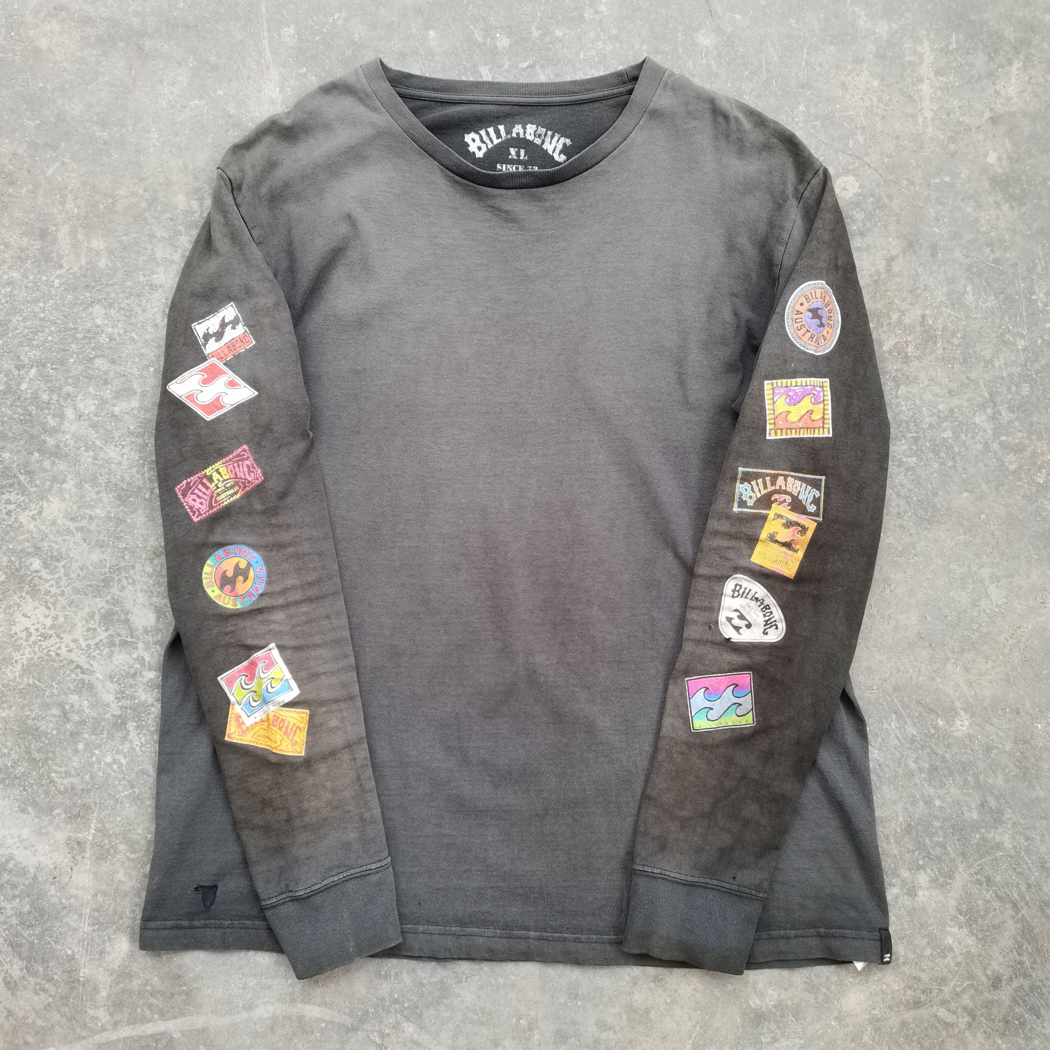 Billabong × Vintage Vintage Rare Billabong Distress Faded Re Issue Tshirt Size US XL / EU 56 / 4 - 1 Thumbnail