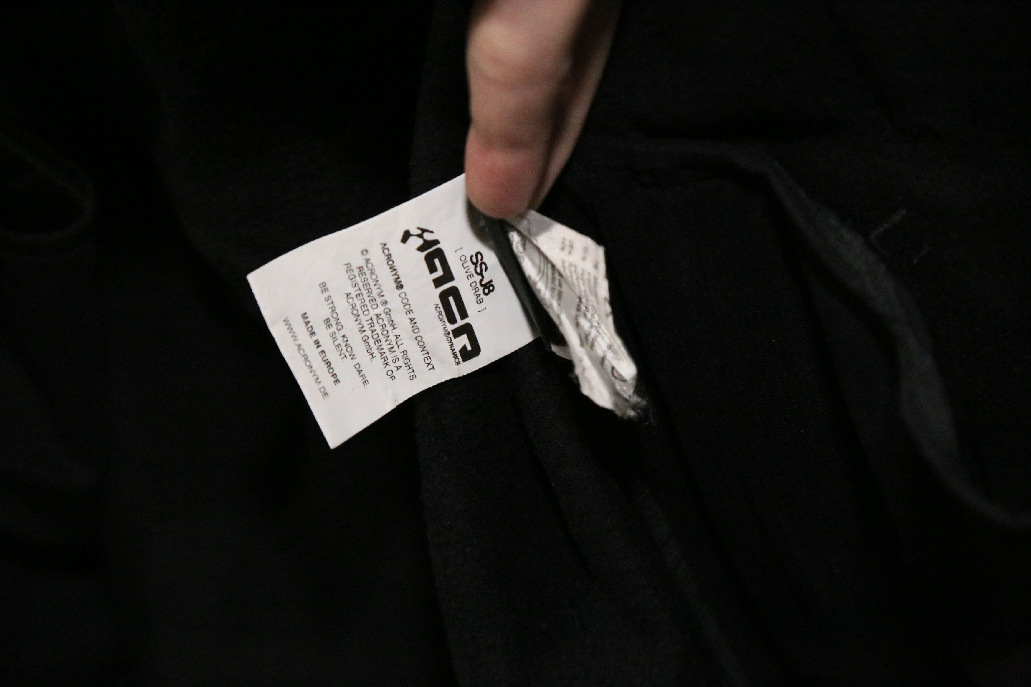 Acronym 2009 SS-J8 Size US L / EU 52-54 / 3 - 5 Thumbnail