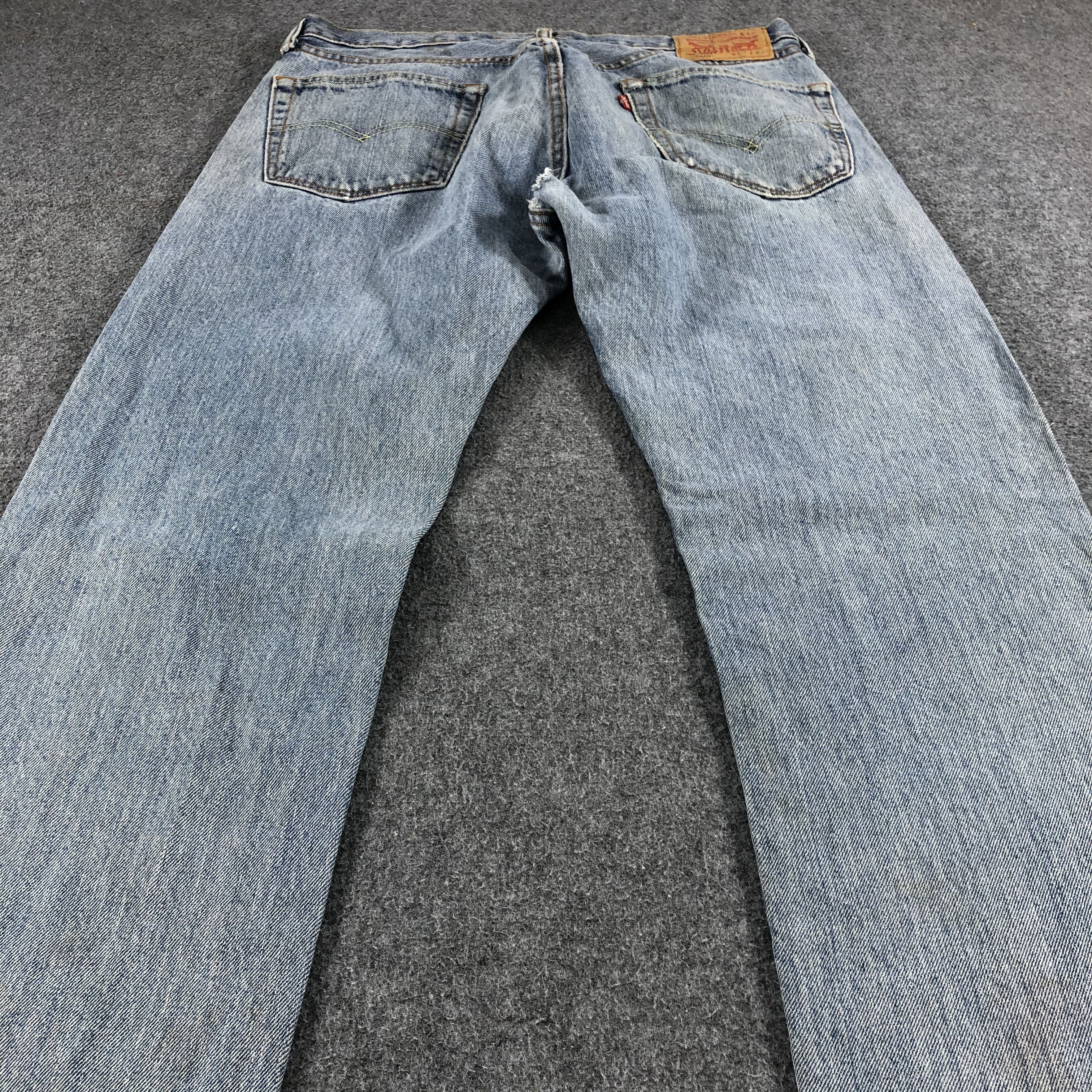 Levi's Vintage Levis 505 Light Wash Jeans- J1322 Size US 33 - 4 Thumbnail
