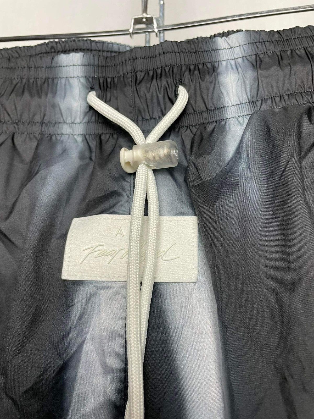 Fear of God × Nike BNWT printed sweatpant Size US 30 / EU 46 - 2 Thumbnail
