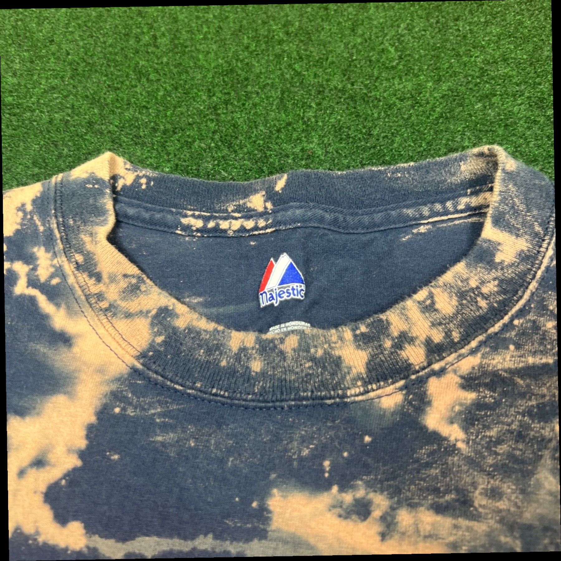 Vintage Men's Bleached Navy Blue Tee Shirt Denver Broncos Logo ~ MAJESTIC ~ XL Size US XL / EU 56 / 4 - 6 Thumbnail