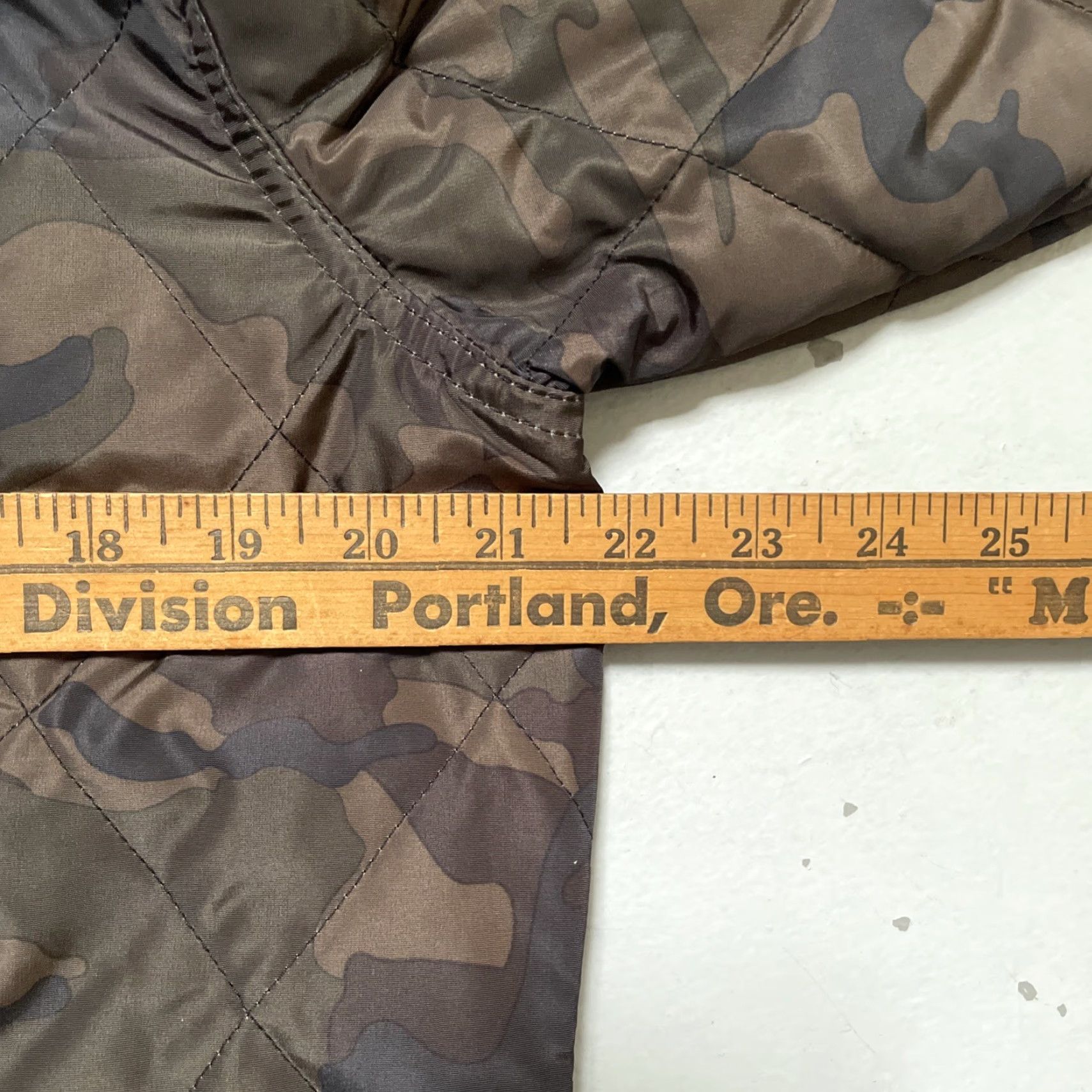 Schott Schott Down-Filled Quilted Insulated Shirt-Jacket Camouflage S Multicolor Quilted Down Jacket Shirt-Jacket Mens Womens Unisex Adults 9122D Size US S / EU 44-46 / 1 - 3 Thumbnail