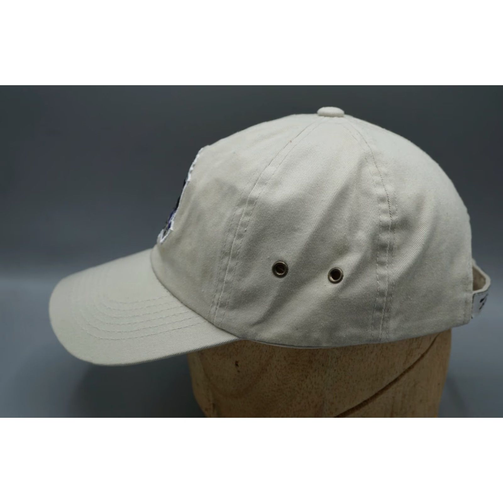 NHL VINTAGE The Game LA Kings Hat NHL Strapback Men's OSFA Beige Baseball Cap Size ONE SIZE - 2 Thumbnail
