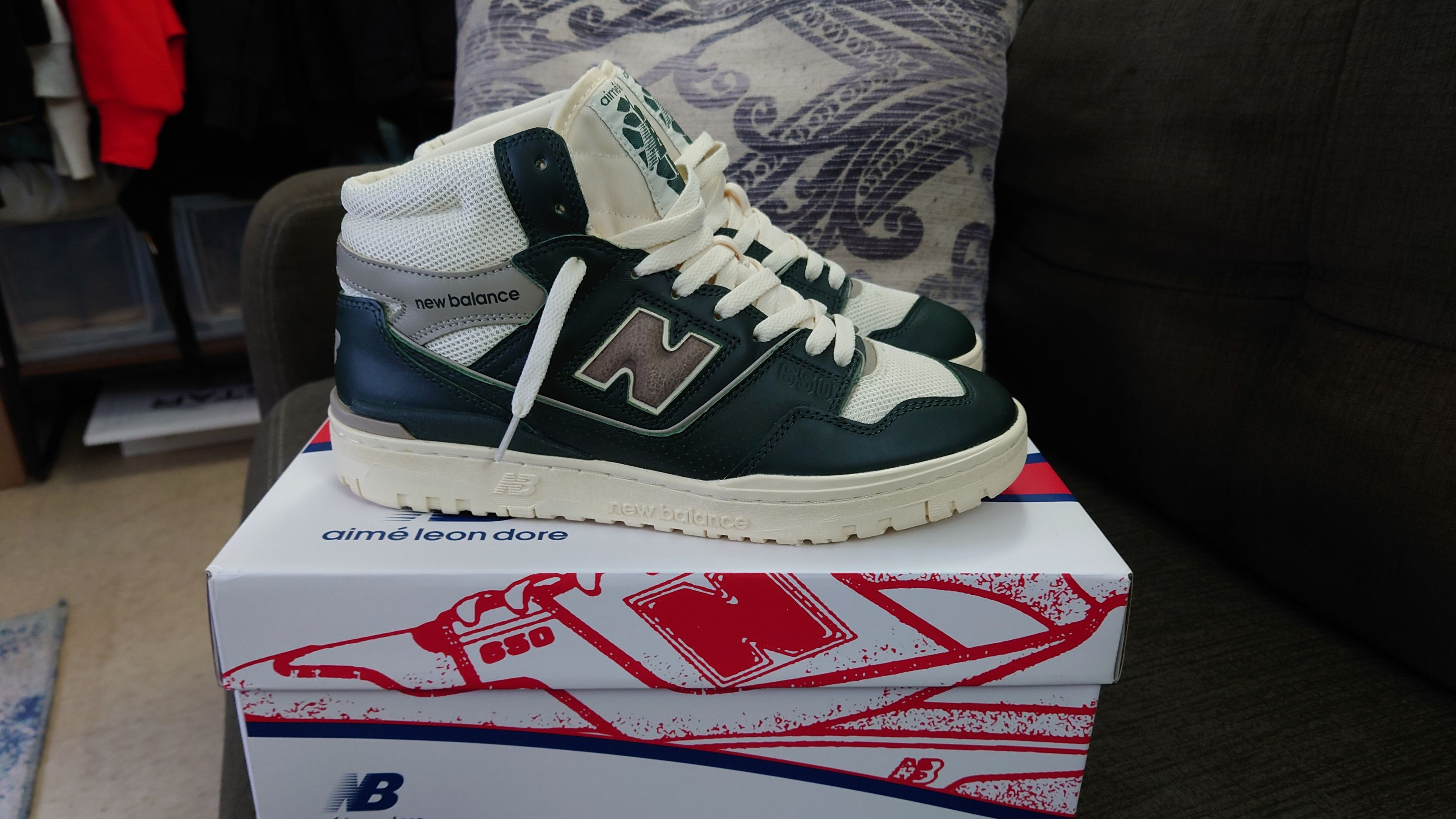 image of 650R Aime Leon Dore Green Shoes in Green/Cream, Men's (Size 10)