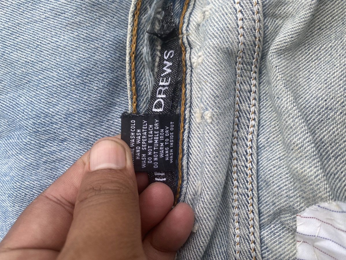 Vinti Andrews LEVIS X ANDREW’S DESTROYED DESIGN SEDITIONARIES DESIGN RARE Size US 30 / EU 46 - 8 Thumbnail