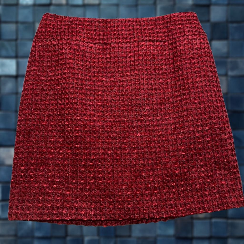 White House Black Market White House Black Market Skirt Womens 6 Red Knit Pencil Straight Lined Knee Length Pockets All Seasons Size 28" / US 6 / IT 42 - 1 Thumbnail