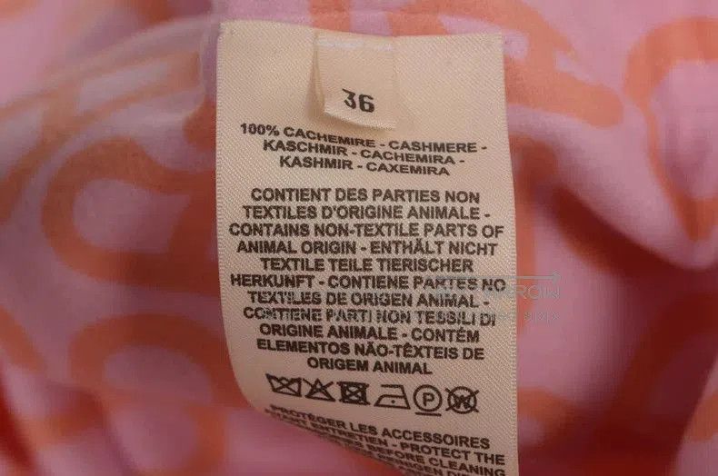 Hermes Hermes Oink Nose Cashmere Vest. Size US S / EU 44-46 / 1 - 8 Thumbnail