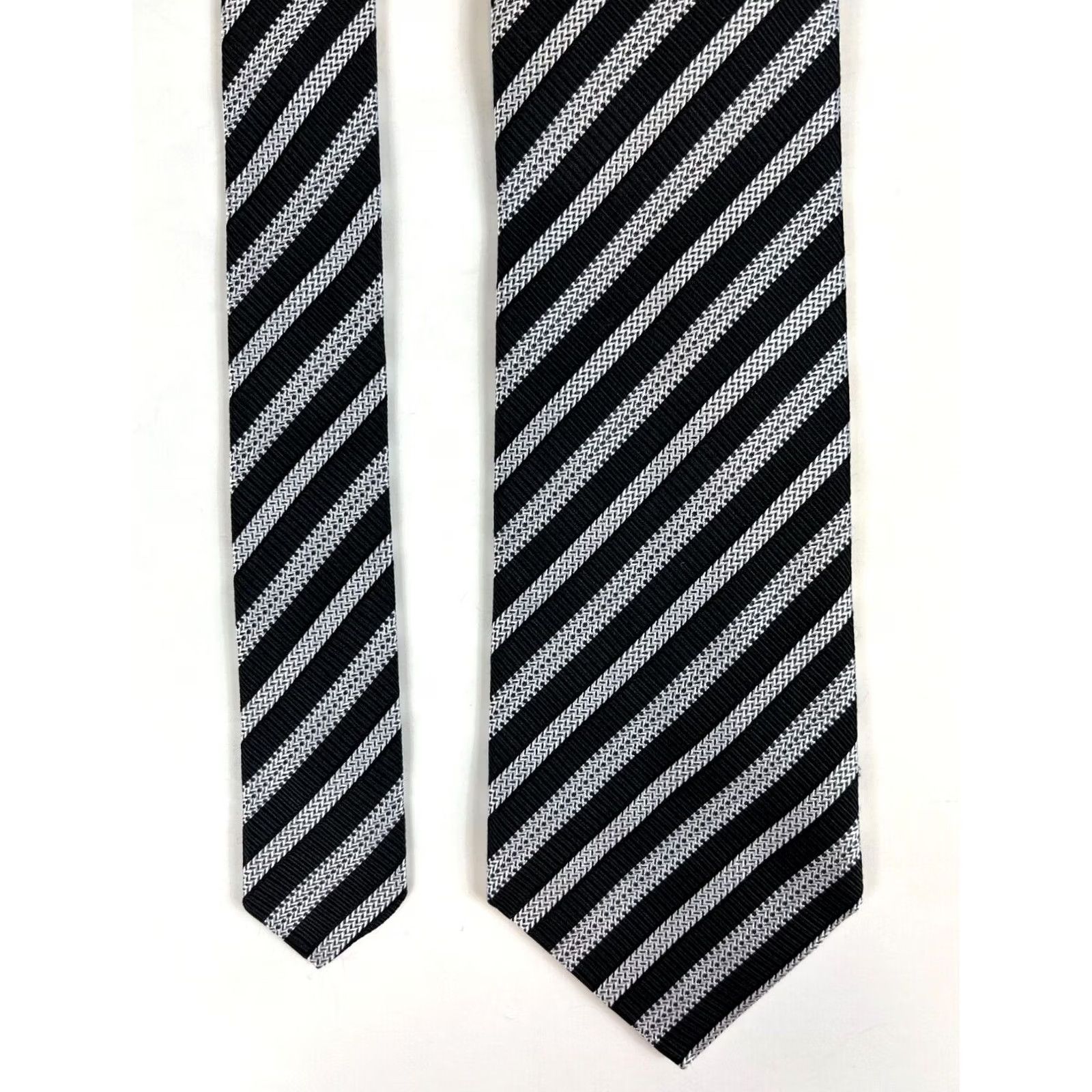Valentino Valentino Silk Tie Striped Men’s Made in Canada Size ONE SIZE - 6 Thumbnail