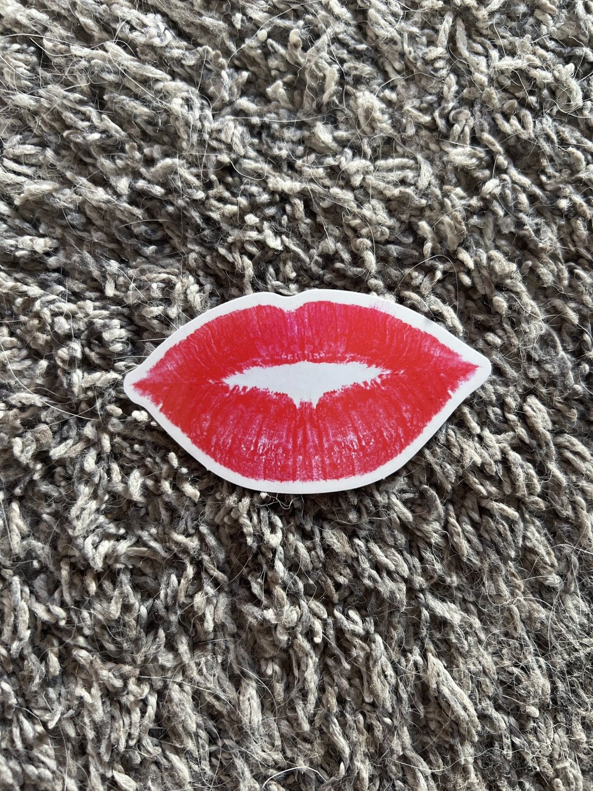 Hypebeast Kiss Lips Sticker Size ONE SIZE - 1 Thumbnail