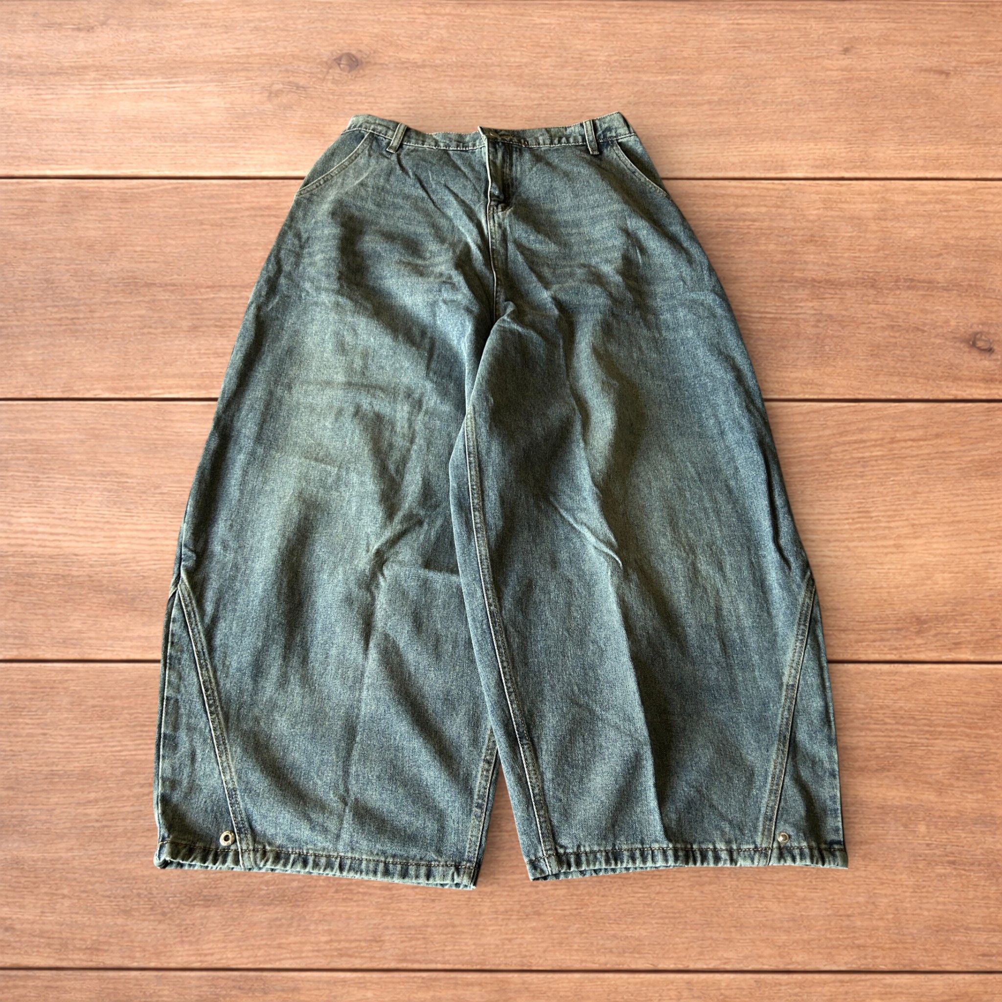 Japanese Brand Super baggy wide leg balloon fit jeans in mid blue wash. Size US 36 / EU 52 - 1 Thumbnail