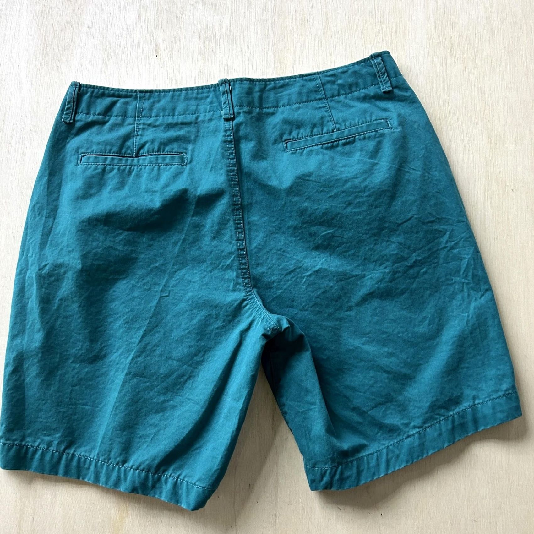 Aeropostale AeroPostale Shorts Mens 34 Green Chino Flat Front Casual Cotton Summer Wear Size US 34 / EU 50 - 2 Thumbnail