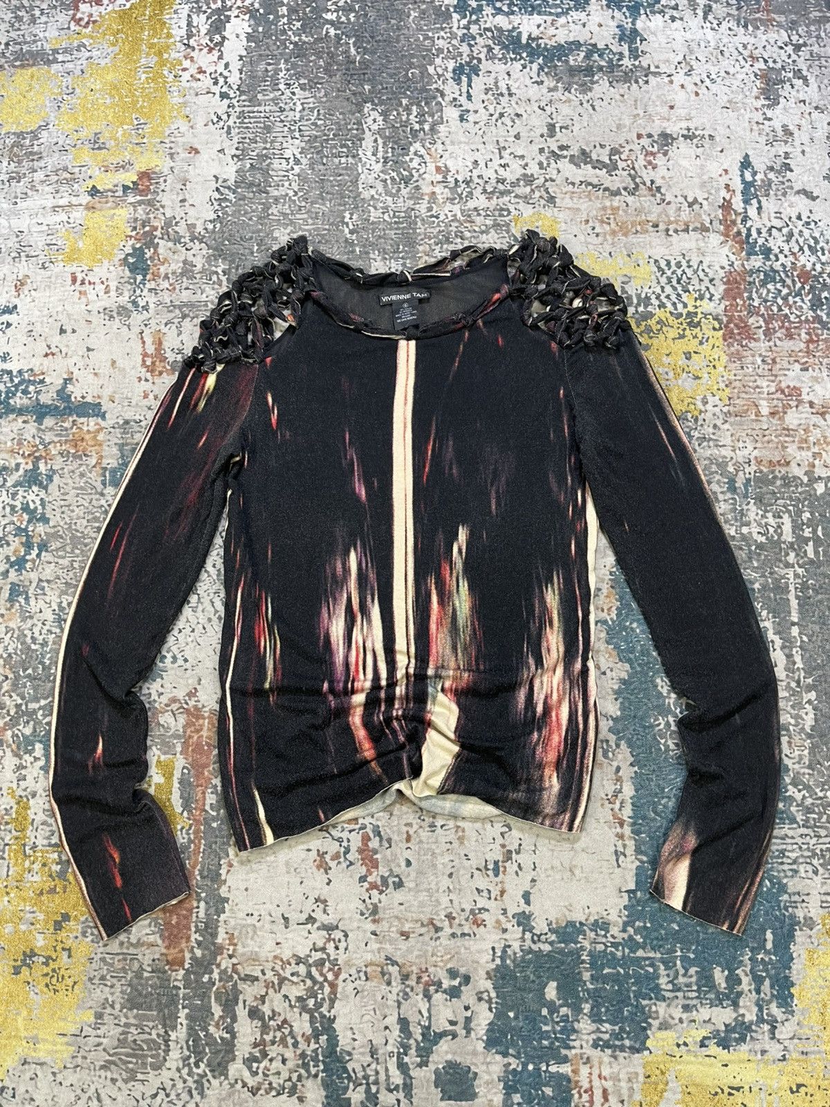 Vivienne Tam Vivienne Tam Abstract Decorative Shoulder Body Fit Top Size XS / US 0-2 / IT 36-38 - 1 Thumbnail