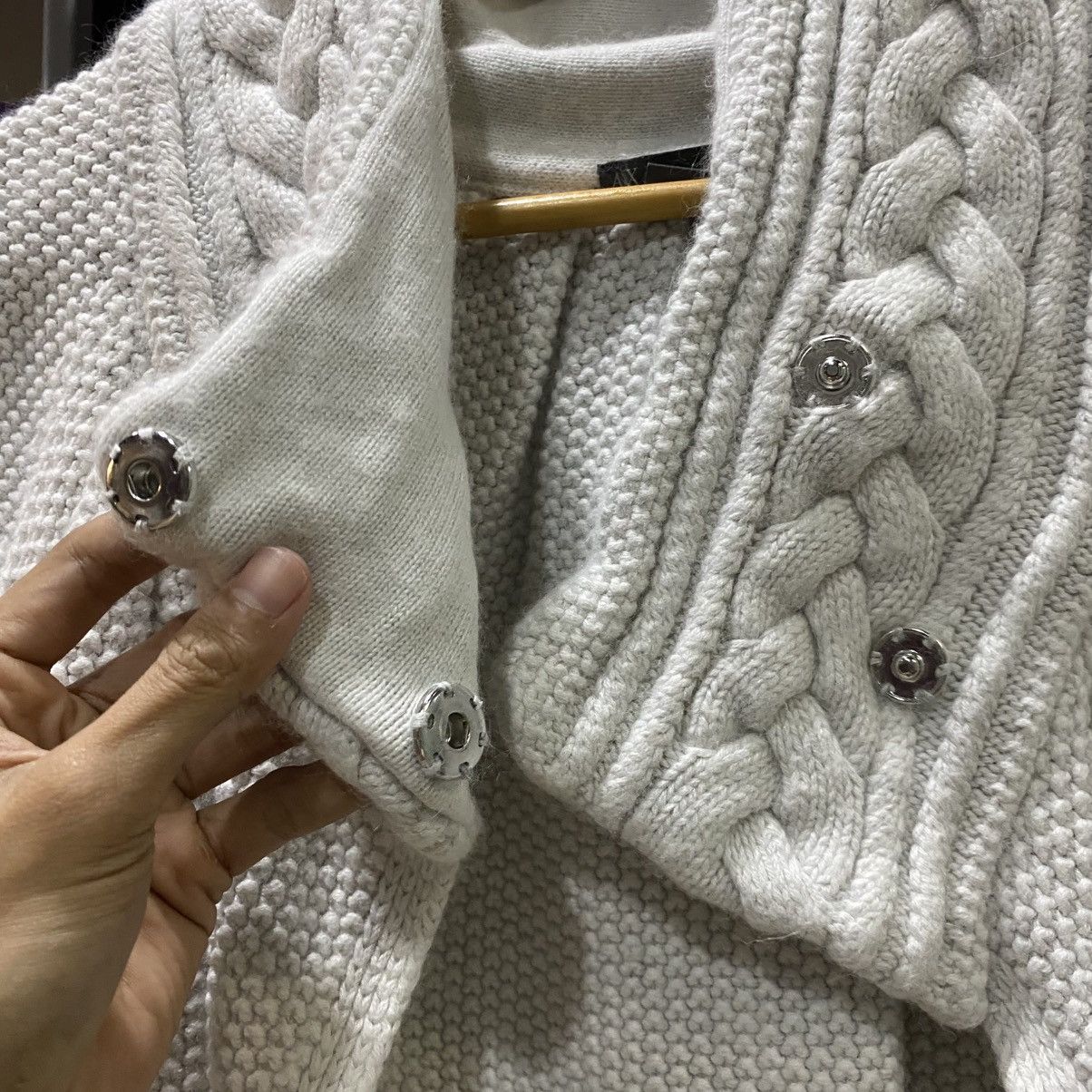 Armani Exchange Armani Exchange Knitwear Cardigan Sweater Small Women’s Size S / US 4 / IT 40 - 8 Thumbnail