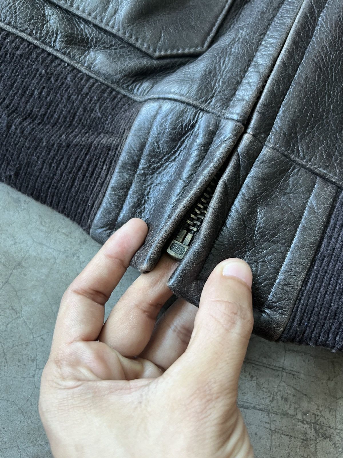 Buco Buco - The Real Mccoy’s Horsehide Leather A-2 Flight Jacket Size US S / EU 44-46 / 1 - 14 Thumbnail