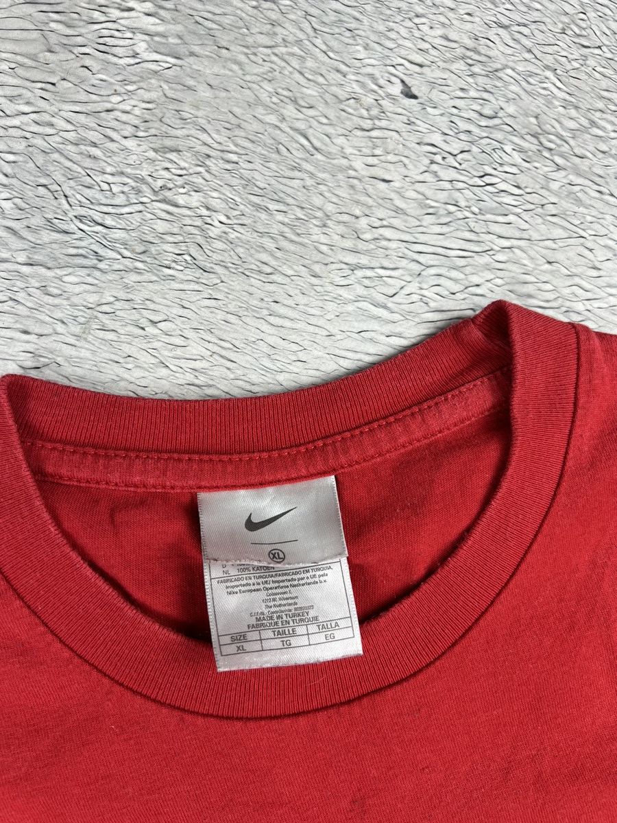 Vintage Vintage Red NIKE t shirt XL Central Logo y2k 90s Size US XL / EU 56 / 4 - 2 Thumbnail