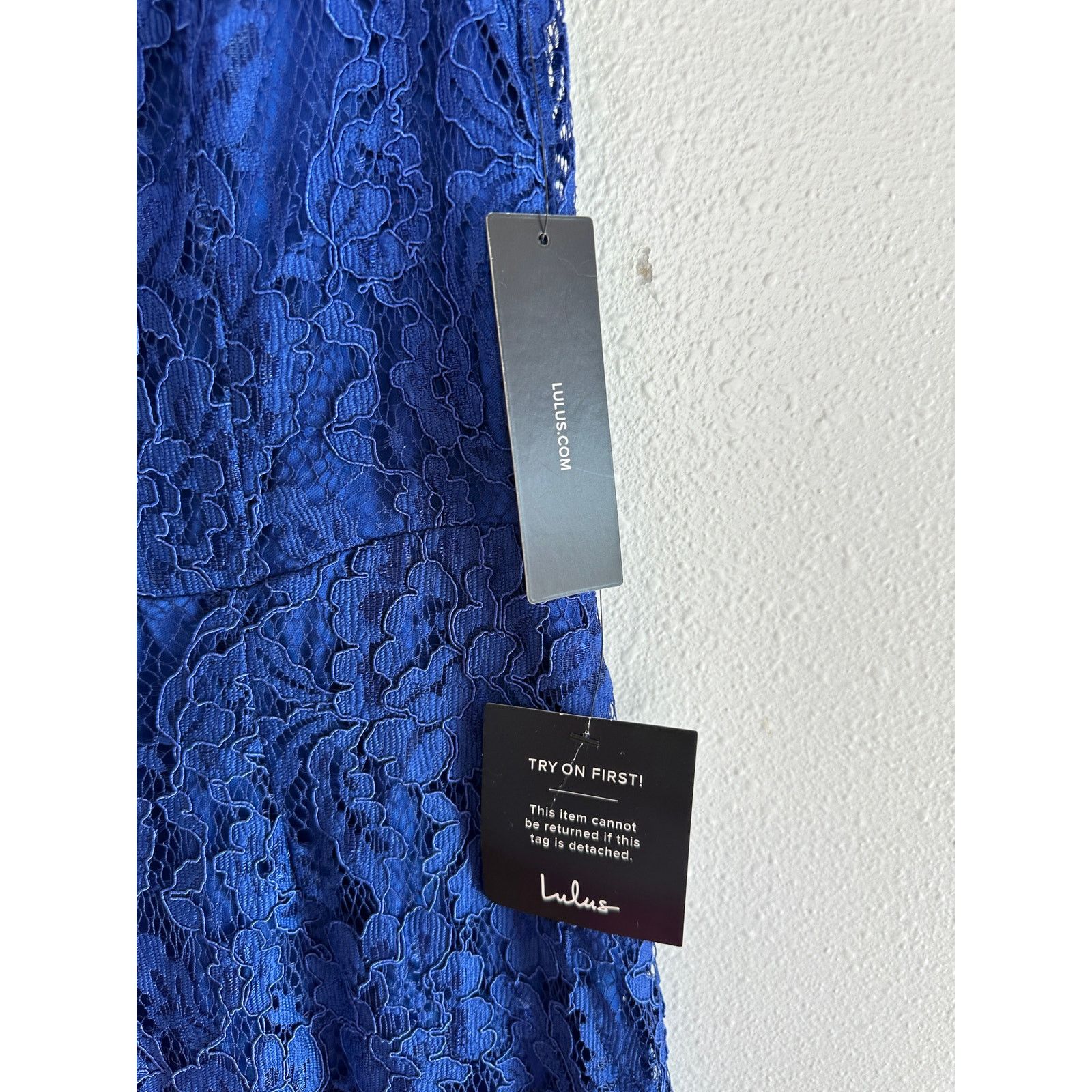 Other NWT Lulu’s Dark Blue Lace Keyhole Back Gown Size L / US 10 / IT 46 - 6 Thumbnail