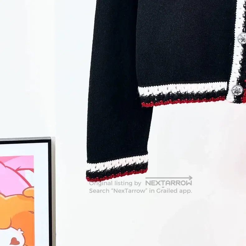 Chanel Chanel 19B Snowflake Buckle Black Cashmere Cardigan coat Size XXS / US 00 / IT 34 - 4 Thumbnail