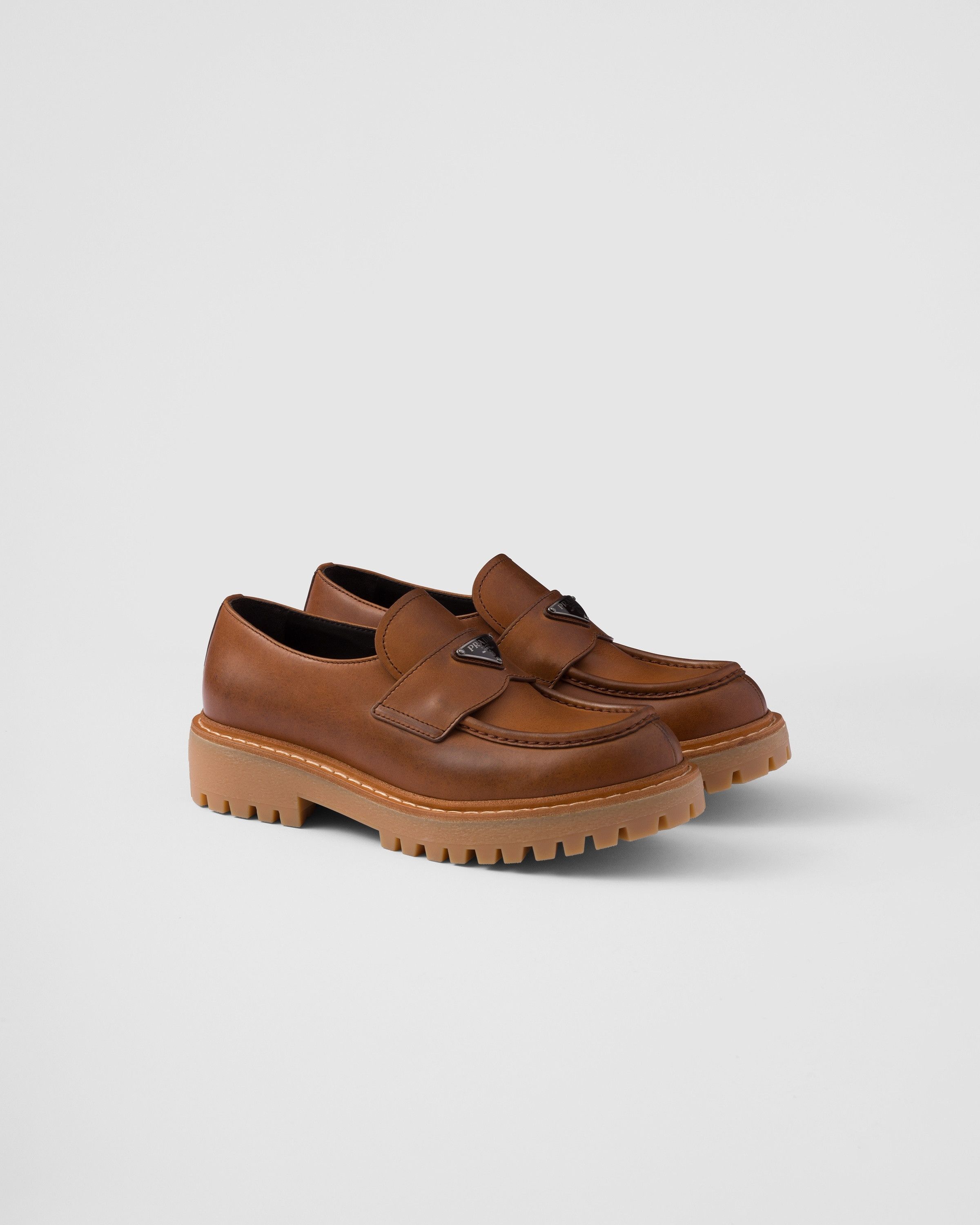 os11x0625 Leather Loafers in Brown