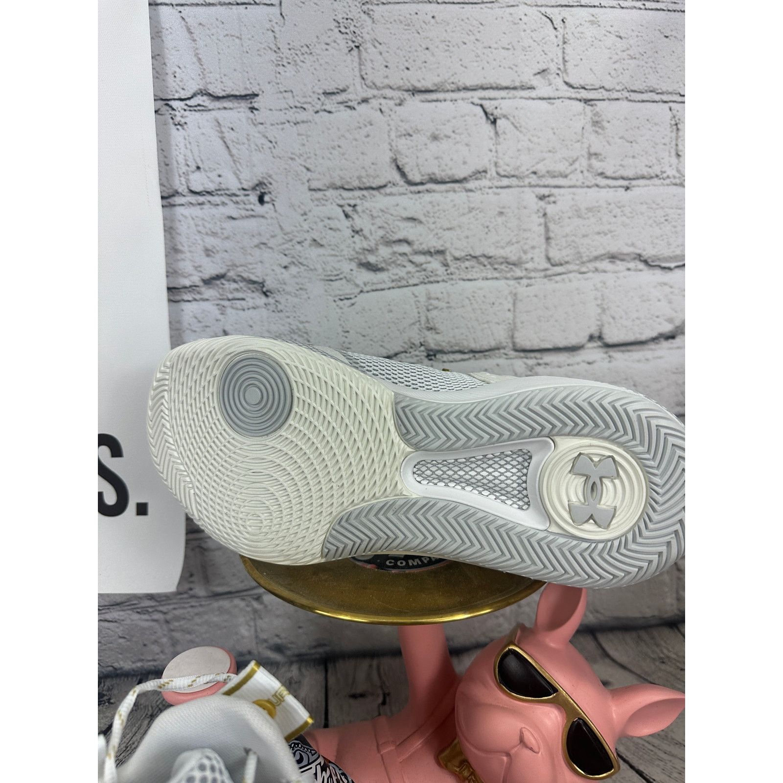 Under Armour Under Armour Highlight Ace Volleyball Shoes Womens 8.5 Gold Size US 8.5 / IT 38.5 - 7 Thumbnail