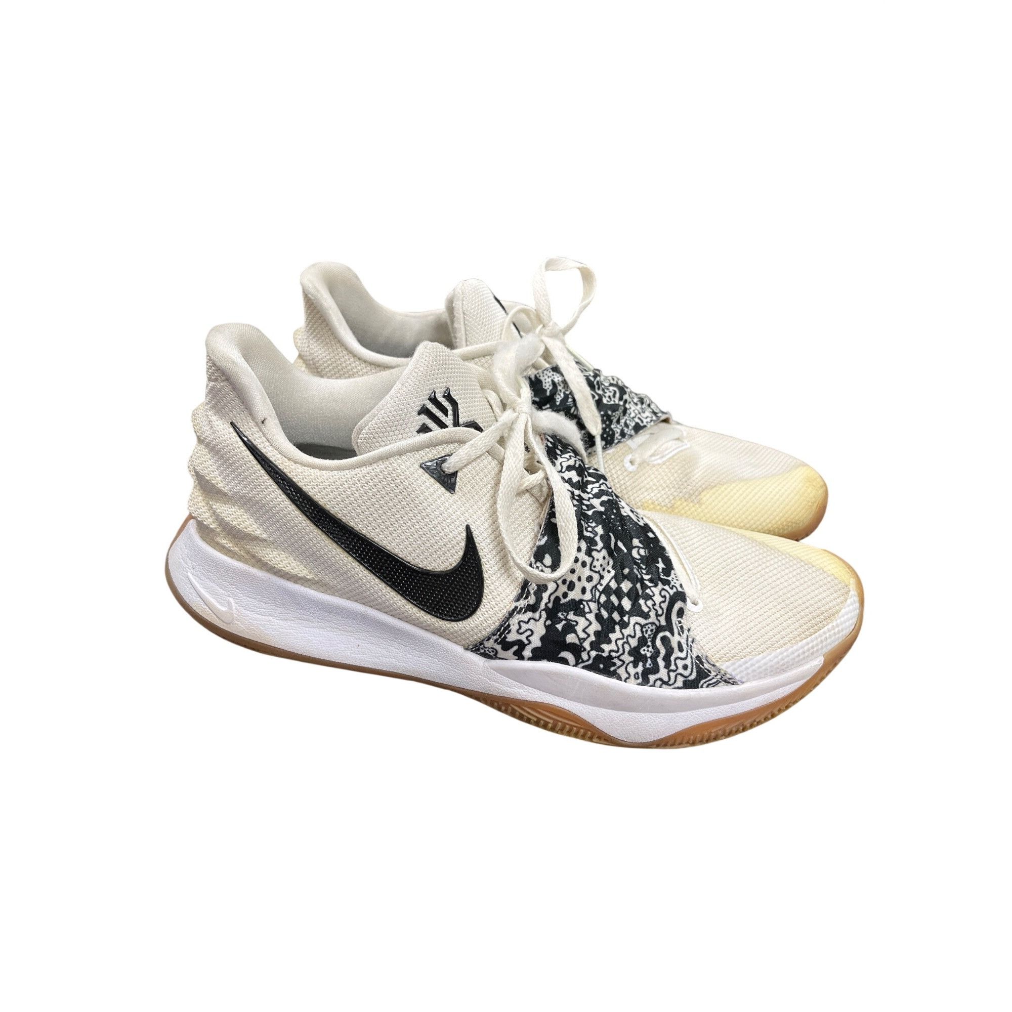 Nike Nike Kyrie 4 mens low white black gum sneakers shoes sz 12 S Size US 12 / EU 45 - 15 Thumbnail
