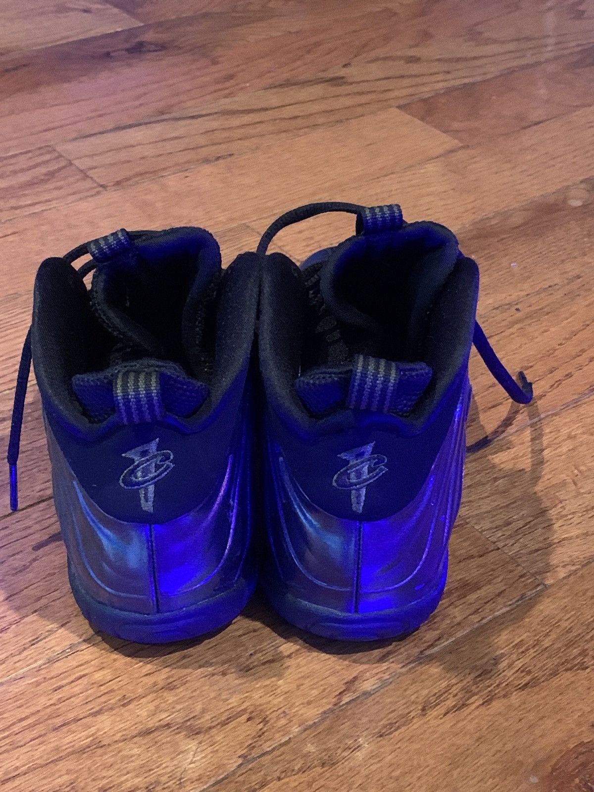 Nike Grade school size 4.5 Foamposites Size US 4.5 / IT 34.5 - 2 Thumbnail