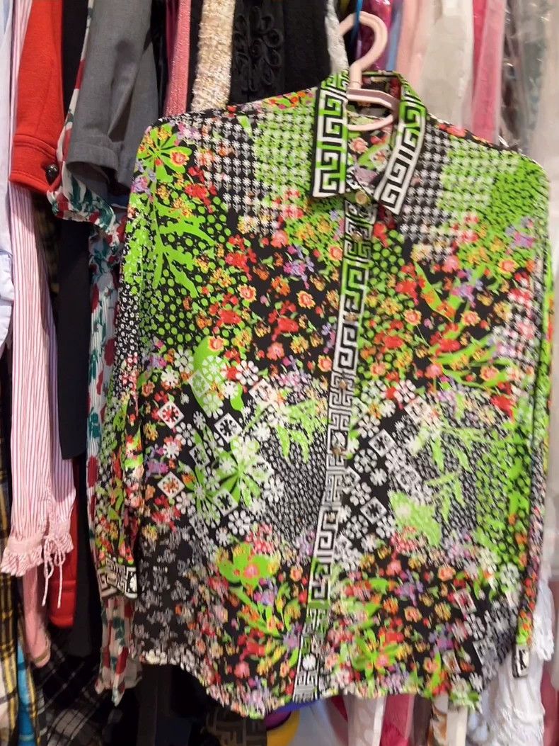 Versace Versace Silk floral shirt Size US M / EU 48-50 / 2 - 1 Thumbnail