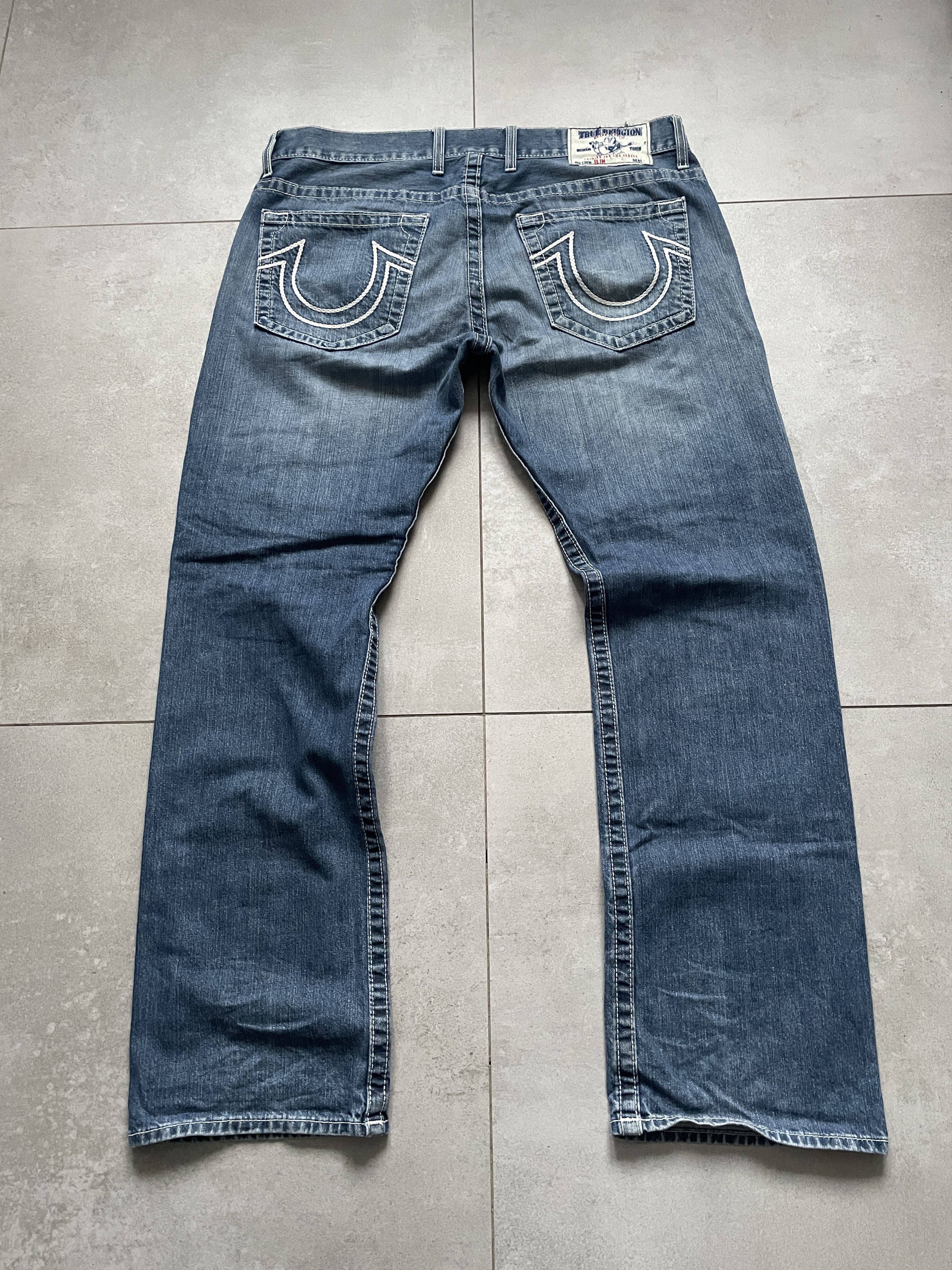 True Religion Y2K TRUE RELIGION STRAIGHT LIGHT BLUE DISTRESSED JEANS Size US 38 / EU 54 - 3 Thumbnail