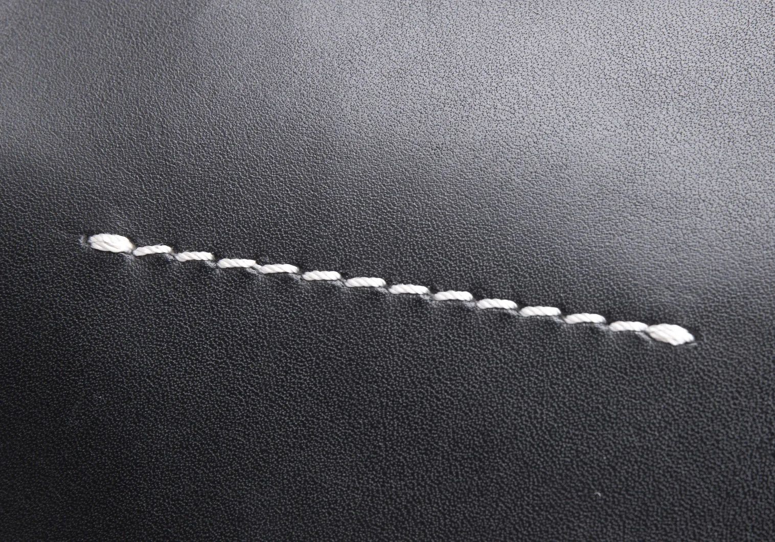 Maison Margiela Foil Leather Shoulder Bag in Black and Silver Size ONE SIZE - 8 Thumbnail