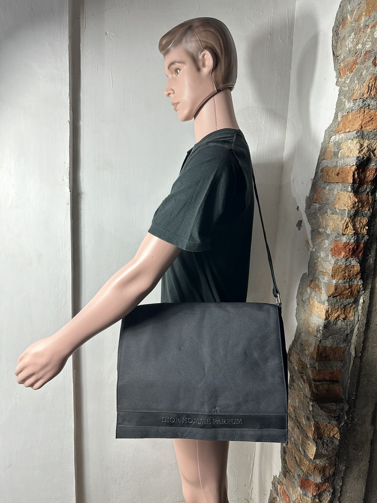 Christian Dior Monsieur Dior Homme Parfums Crossbody Messenger Bag Size ONE SIZE - 13 Thumbnail