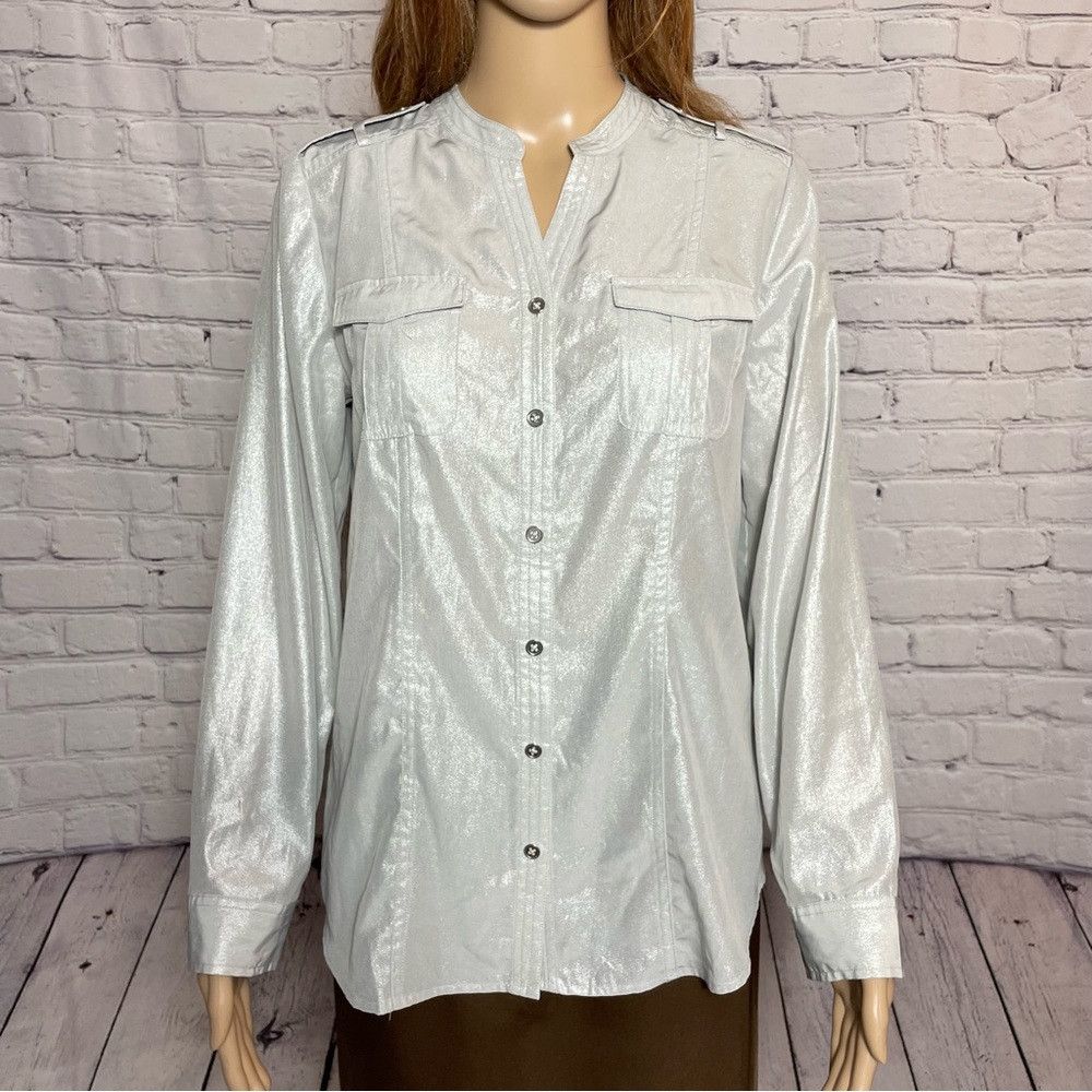 Chicos New Chico's Silver Shimmer Izzie Top Shirt Size 0 US S Size S / US 4 / IT 40 - 9 Thumbnail