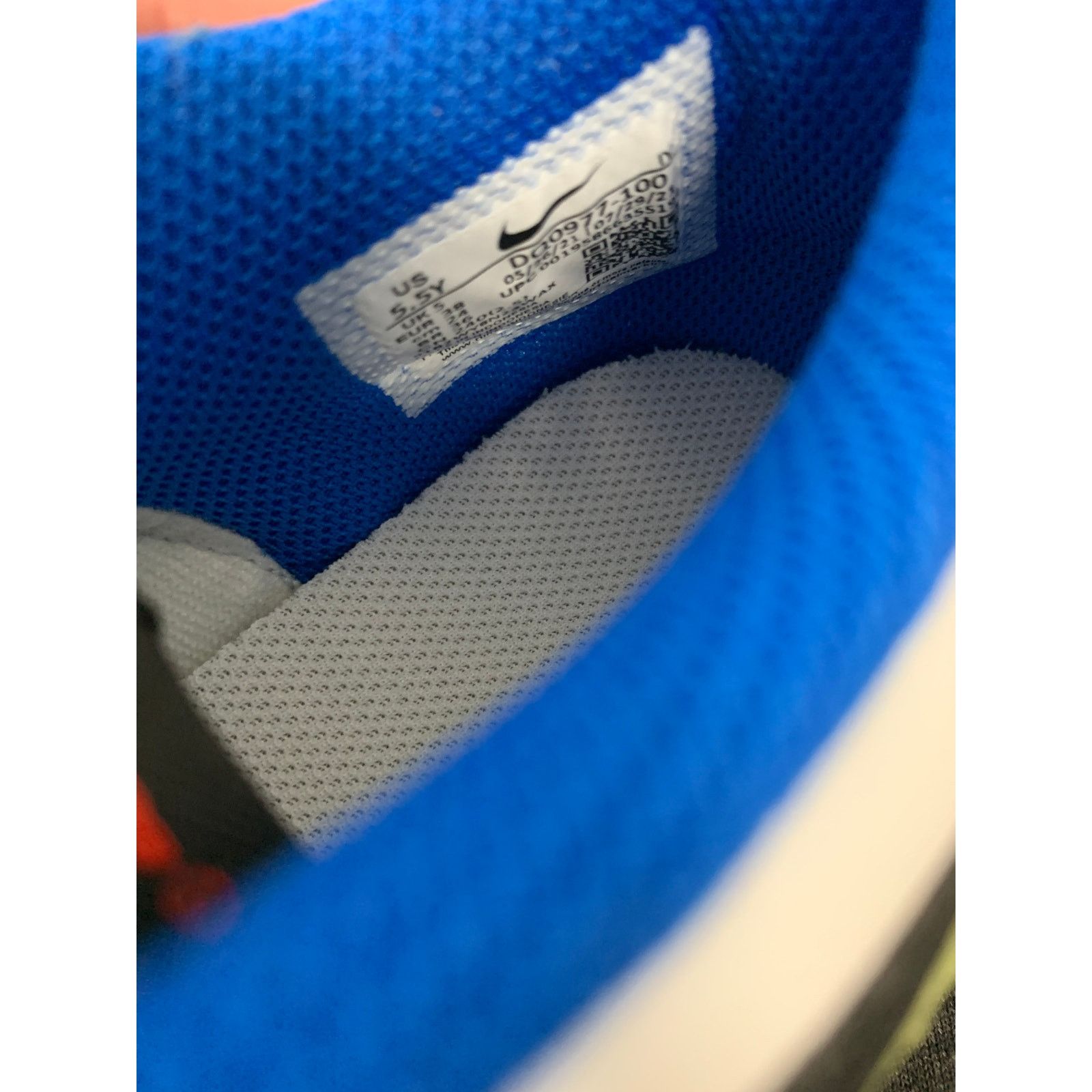 Nike Nike Dunk Low Signal Blue Lemon Twist GS Size 5.5 NEW Size US 5.5 / EU 38 - 7 Thumbnail