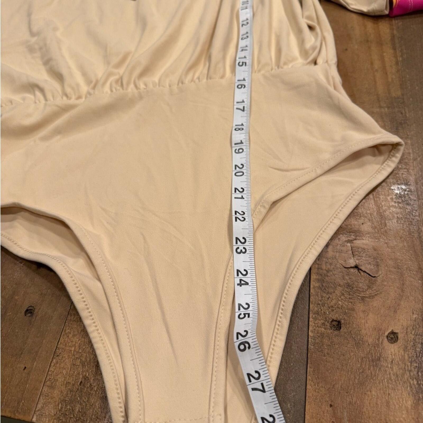 Other NWT SET Emery Rose Soft Stretch Bodysuit Vanilla & Gray M Size ONE SIZE - 10 Thumbnail