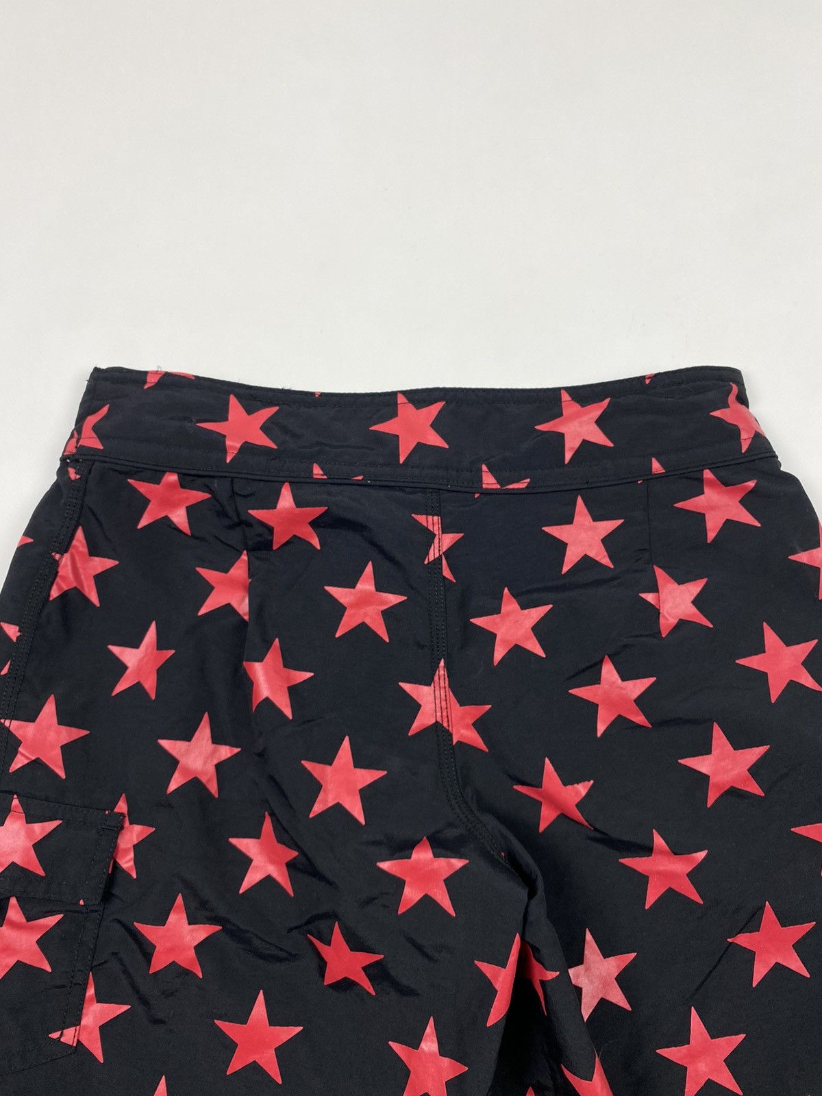 Carhartt 2000’s Vintage Carhartt Star Printed W’ Board Bermuda Shorts Size 27" / US 4 / IT 40 - 8 Thumbnail