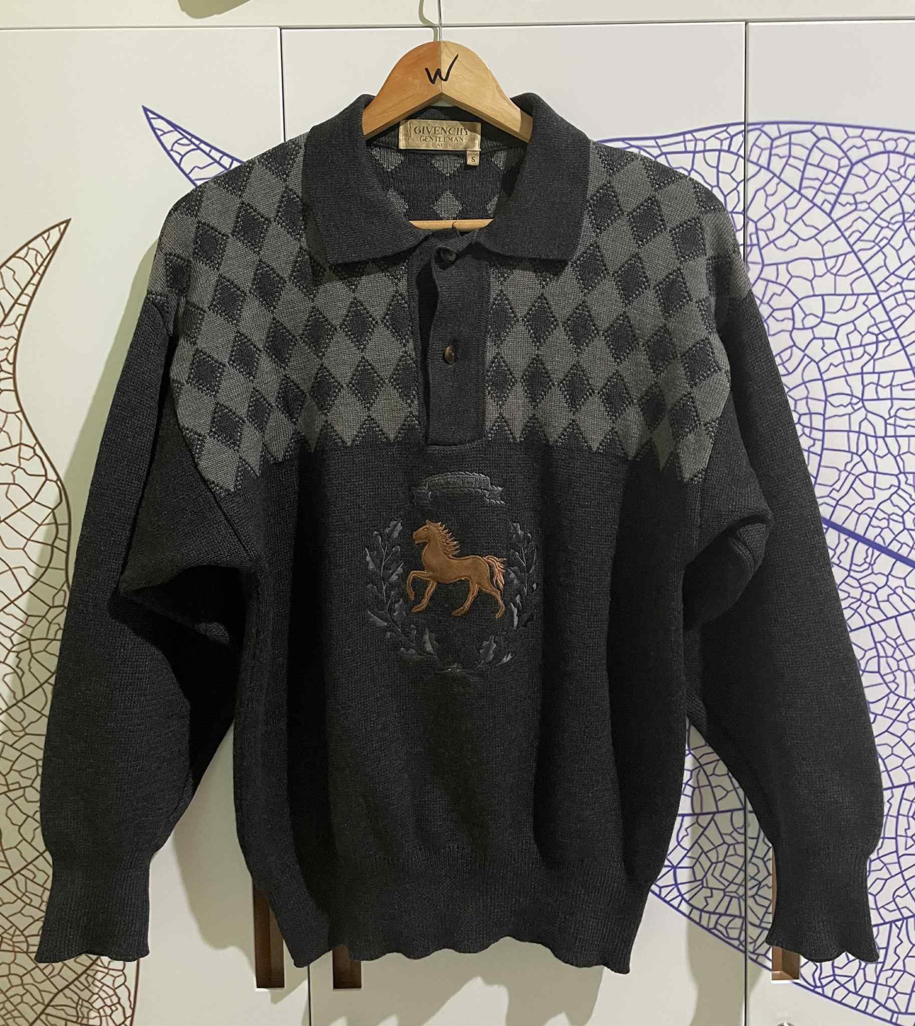 Givenchy Vintage Givenchy Gentleman Paris Wool Sweater Size US S / EU 44-46 / 1 - 1 Thumbnail