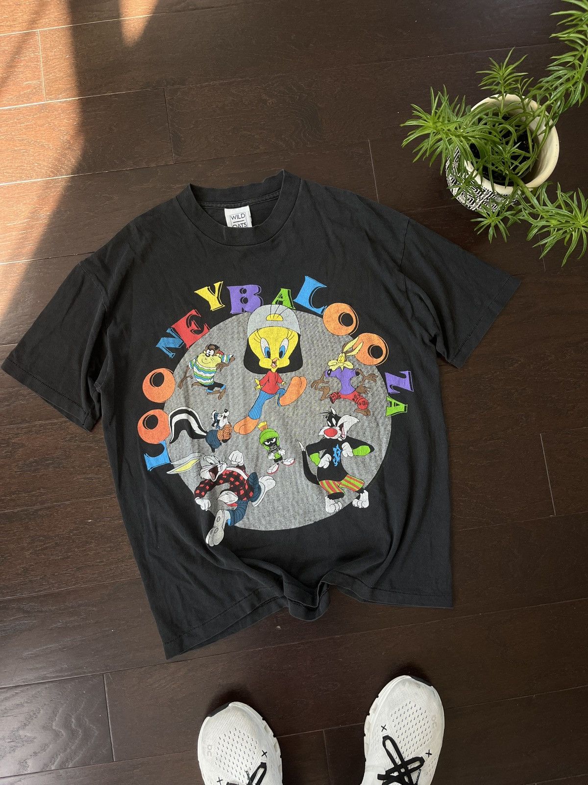 Vintage Beautiful Looney Balooza early 90s tee Size US L / EU 52-54 / 3 - 1 Thumbnail