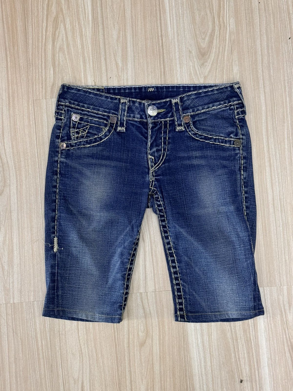 True Religion True Religion Short Denim Pant size 33” Size 33" - 2 Thumbnail