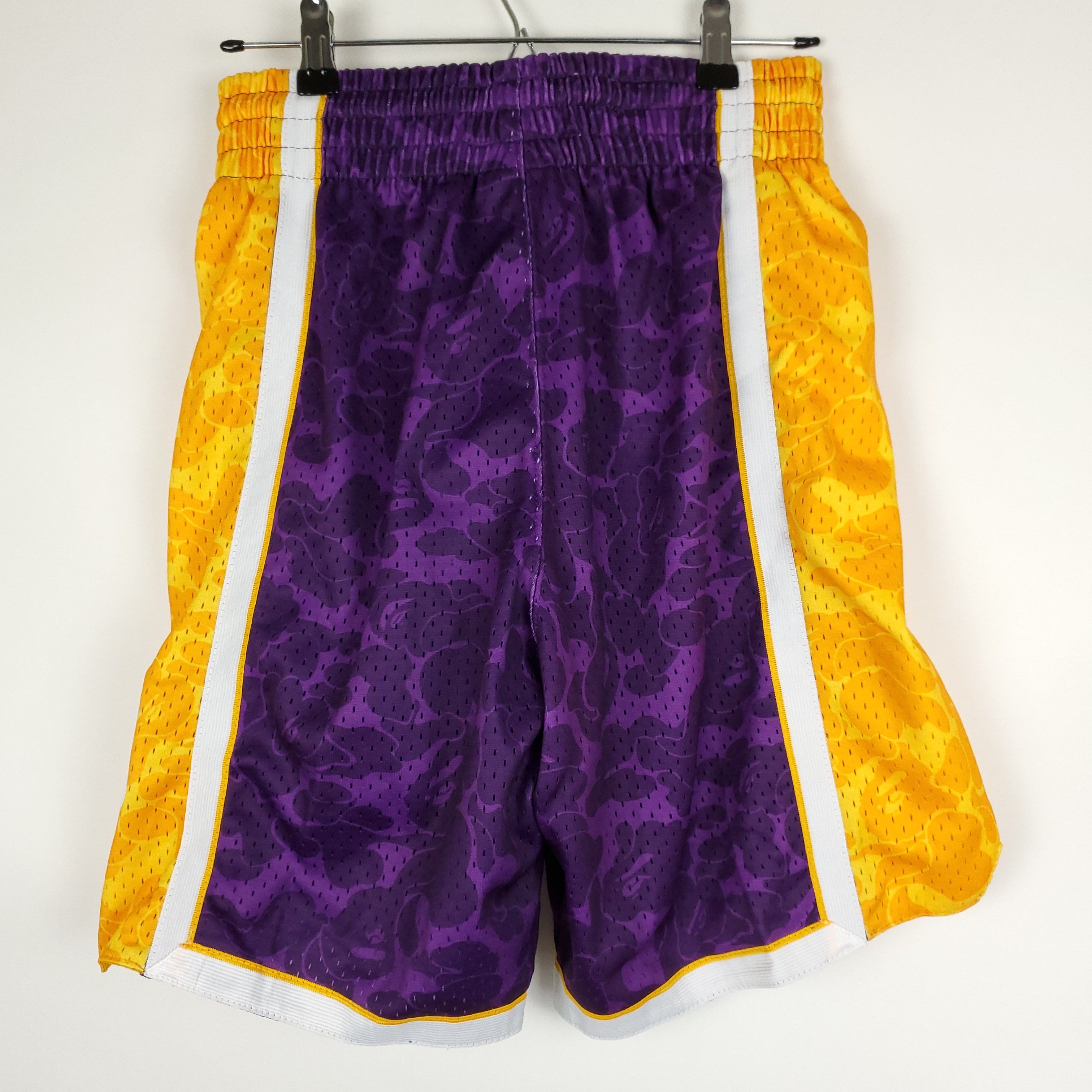 Bape × Mitchell & Ness Bape x Mitchell & Ness Lakers Shorts Size US 30 / EU 46 - 5 Thumbnail