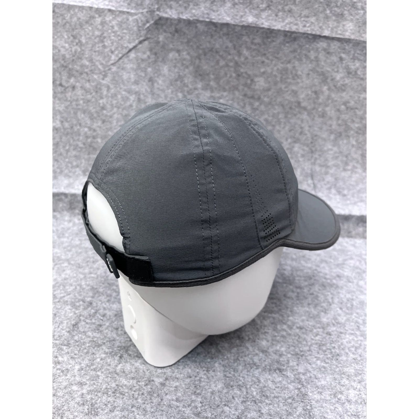 Adidas Adidas Hat Cap Strap Back Adult One Size Gray Polyester Blend Aeroready Run Gym Baseball Cap Unisex Adults Adjustable Lightweight Hat Mens Womens Size ONE SIZE - 7 Thumbnail