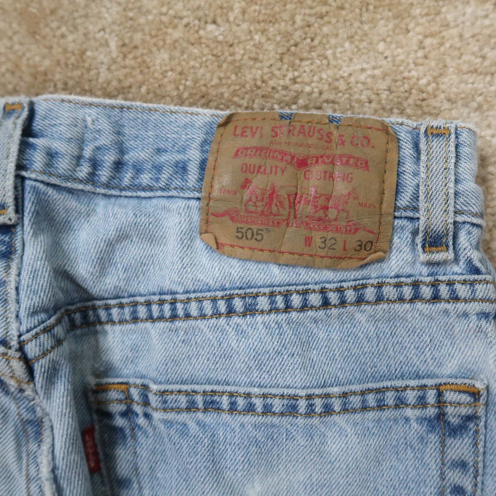 Levi's VINTAGE Levi's 505 Jeans Regular Levi's 505 Straight Leg 32x30 Blue Denim Men Adult MensDiameter? Size US 32 / EU 48 - 7 Thumbnail