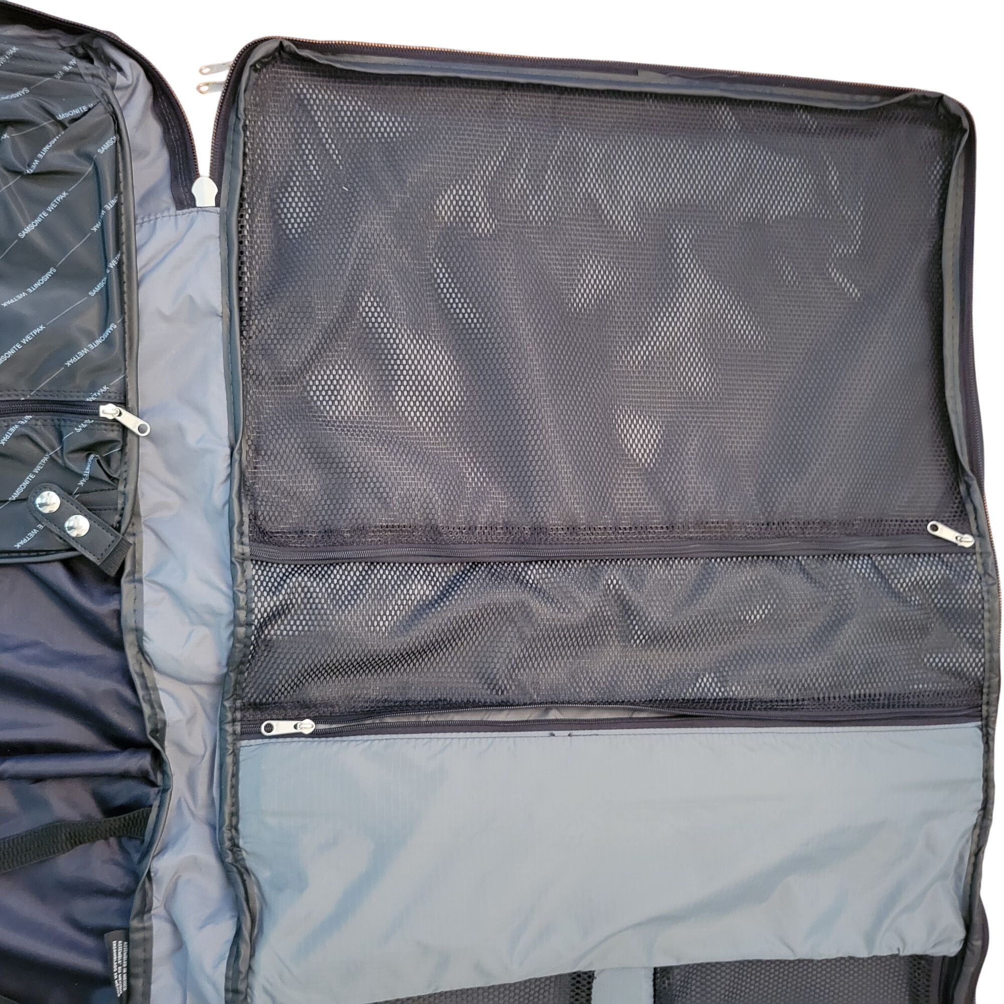 Samsonite Black Nylon Garment Bag Shoulder Strap Overnight C