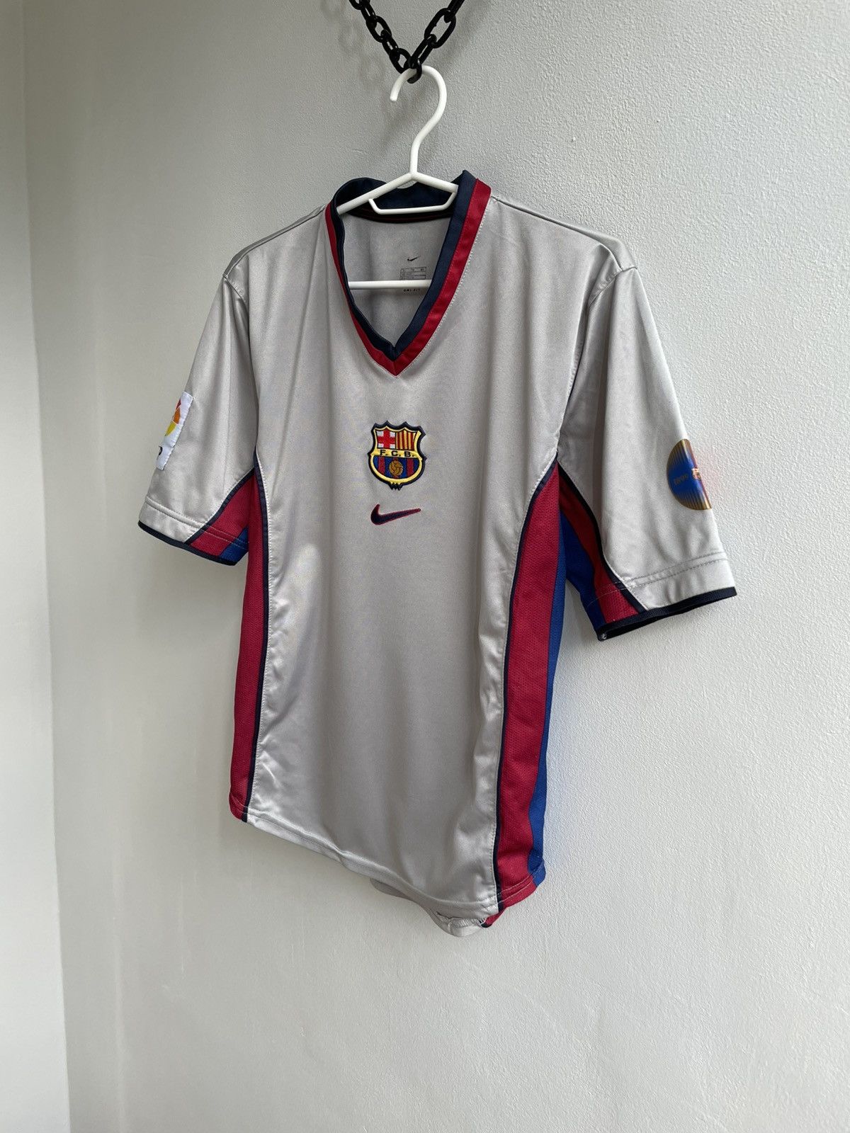 Vintage Barcelona 1998 2001 Away Football Shirt Soccer Jersey Nike Size US XS / EU 42 / 0 - 2 Thumbnail