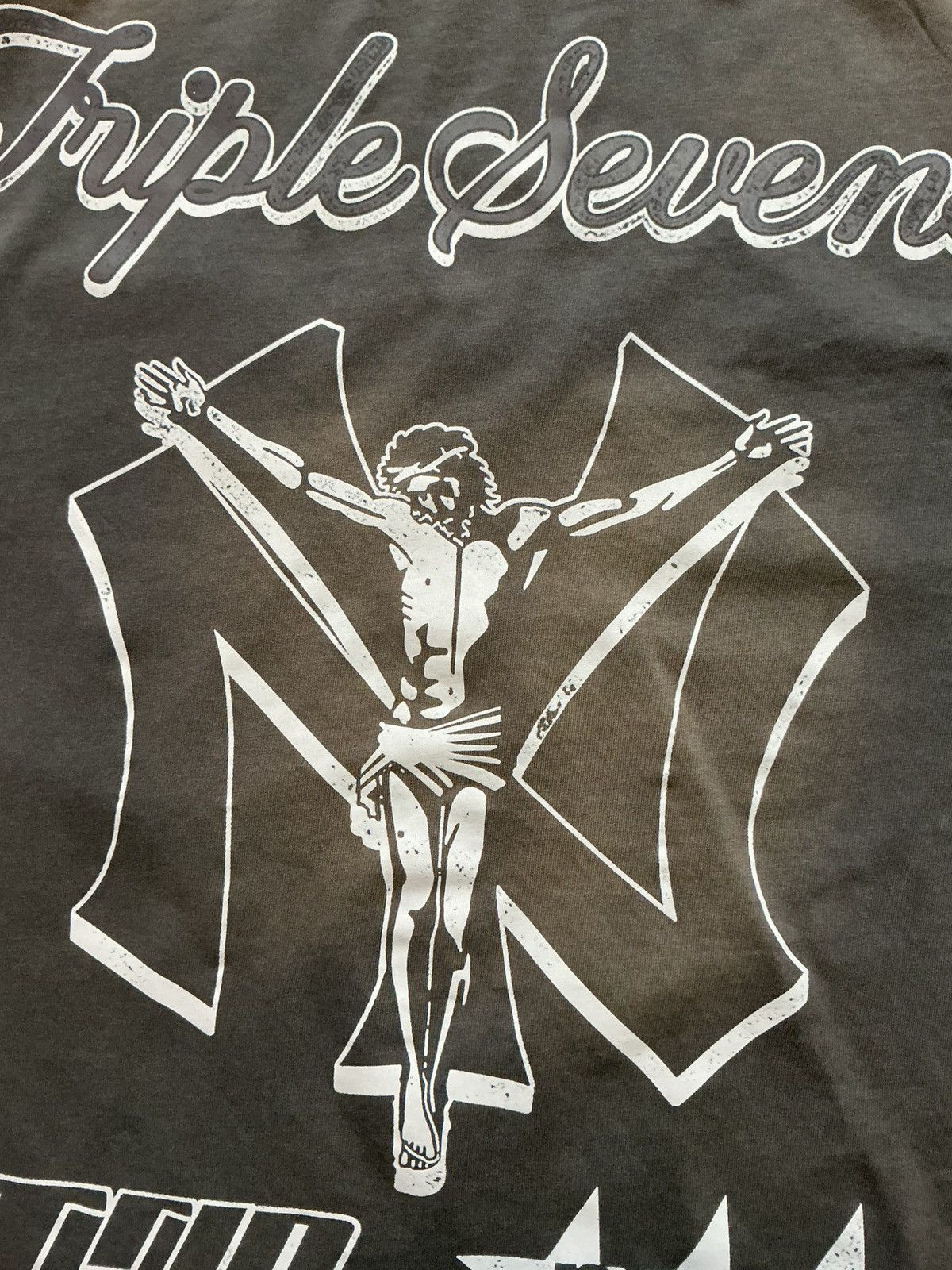 TRIPLE SEVENS Triple Sevens NY New York Savior Jesus Graphic T-Shirt Size US S / EU 44-46 / 1 - 5 Thumbnail