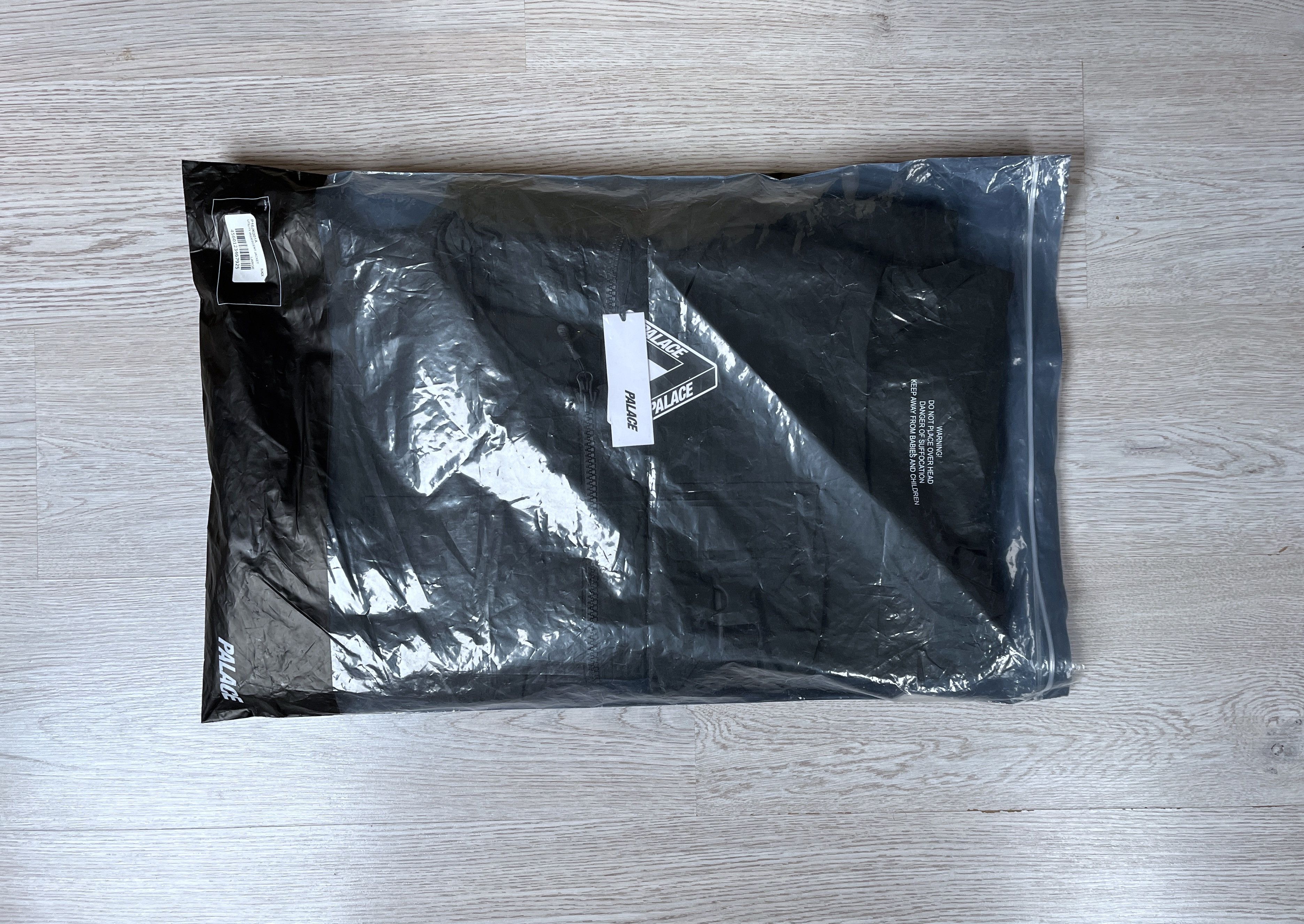 Palace Palace Utility Iridescent Jacket + Vest Black in L Size US L / EU 52-54 / 3 - 9 Thumbnail