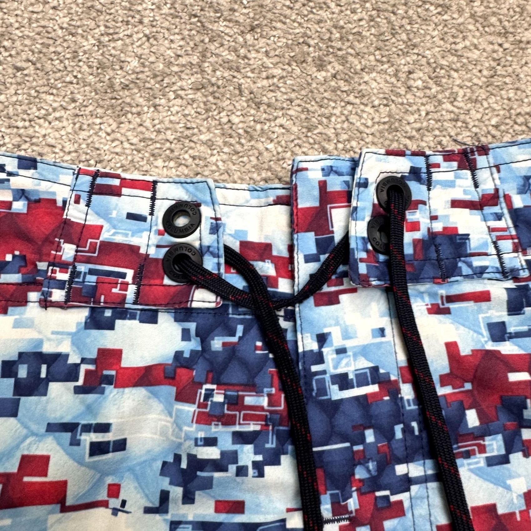 Vintage Columbia PFG Offshore II Omni Shield Swim Trunks Board Shorts Men 32 Multi Geometric Pattern Size US 32 / EU 48 - 5 Thumbnail