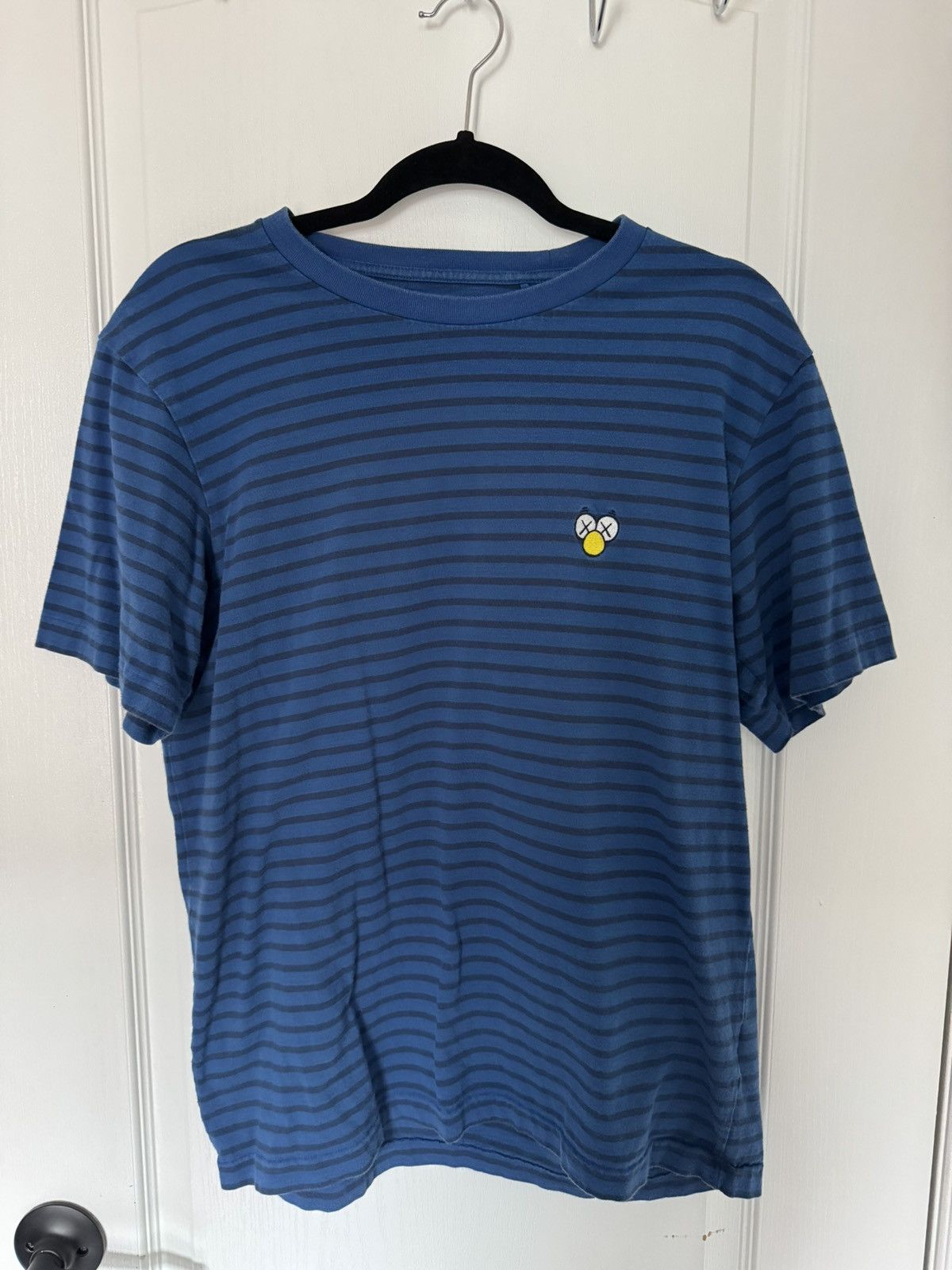 Kaws × Uniqlo KAWS x Uniqlo BFF Striped Tee Blue Size US M / EU 48-50 / 2 - 1 Thumbnail