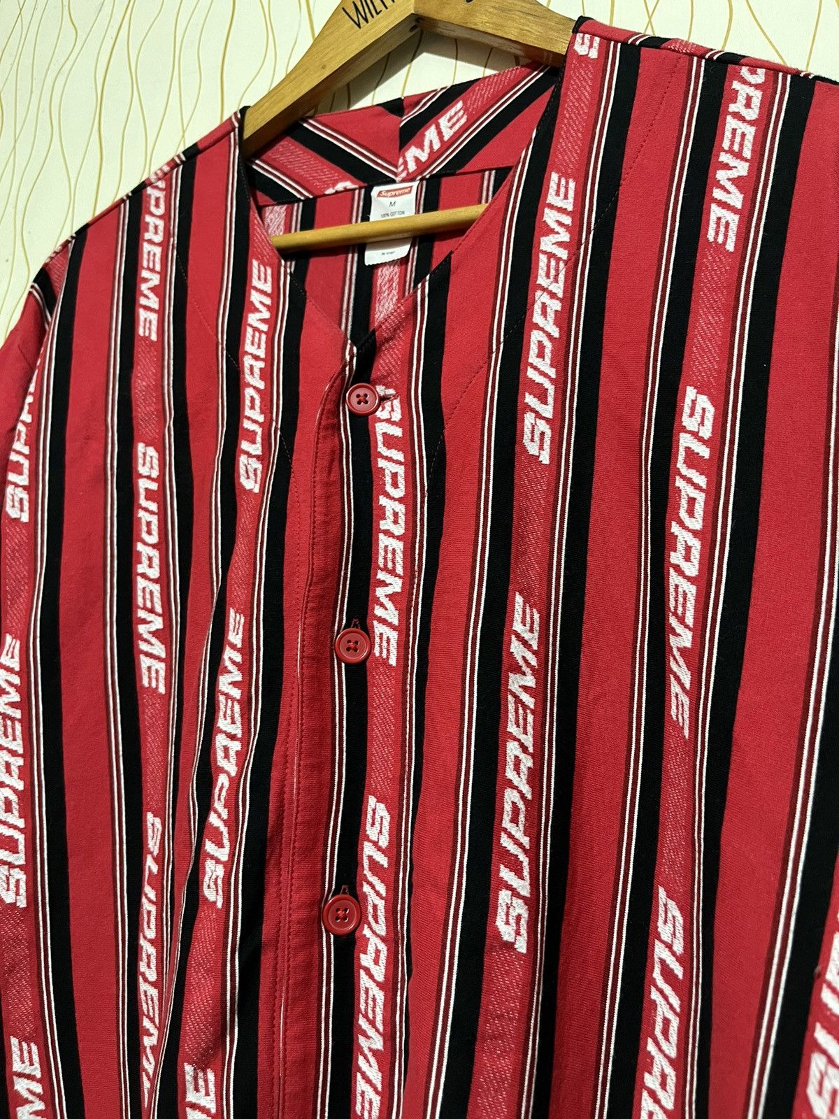 Supreme Supreme 19SS Jacquard logo Supreme baseball jersey shirt Size US L / EU 52-54 / 3 - 3 Thumbnail