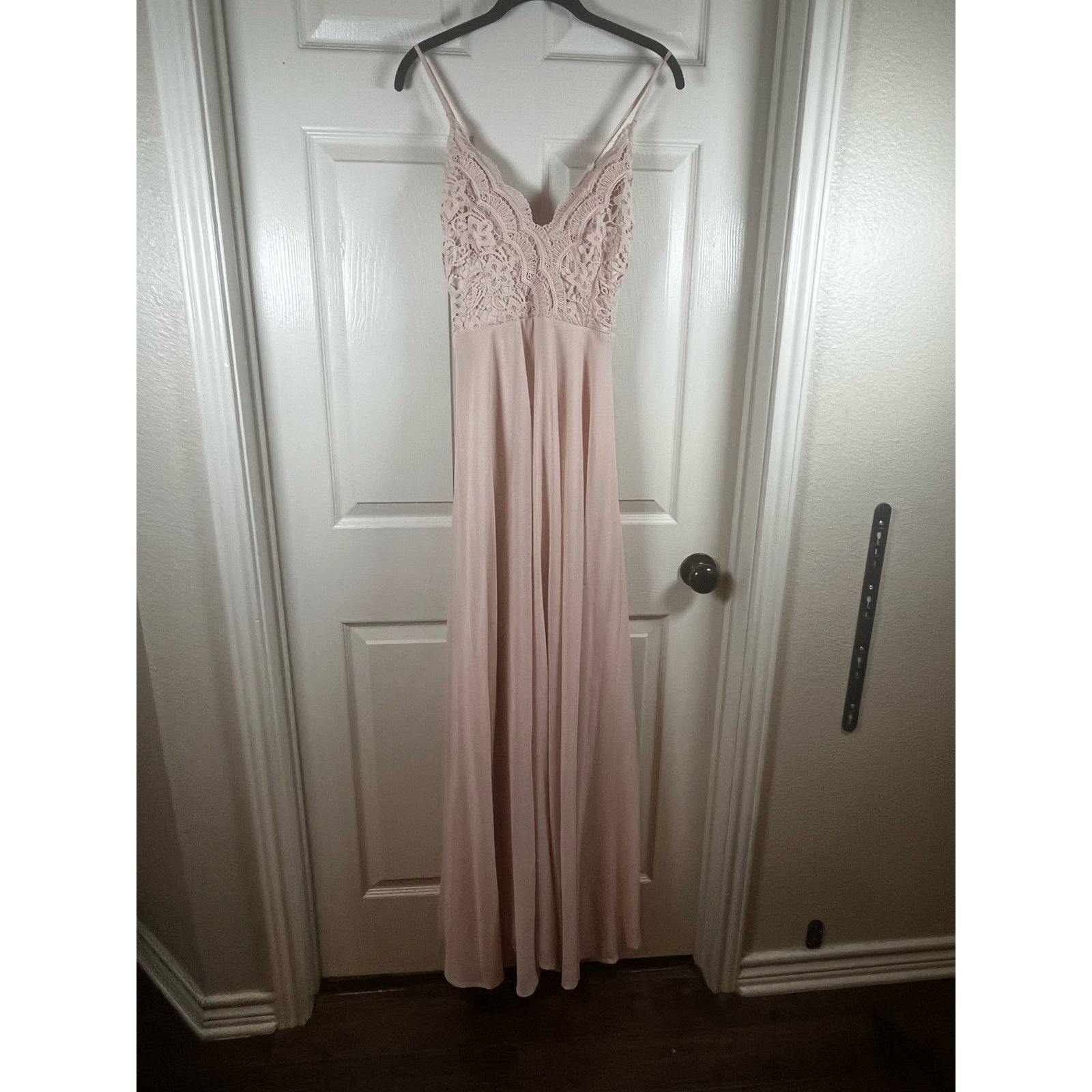 Other Lulu’s pale pink formal dress - worn once - excellent cond. Size M / US 6-8 / IT 42-44 - 1 Thumbnail