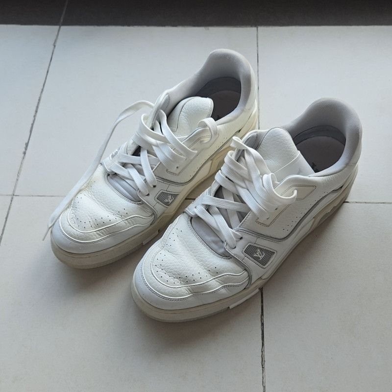 Louis Vuitton Louis Vuitton Trainer White Low-Top Sneakers 0079 Size US 9.5 / EU 42-43 - 1 Thumbnail