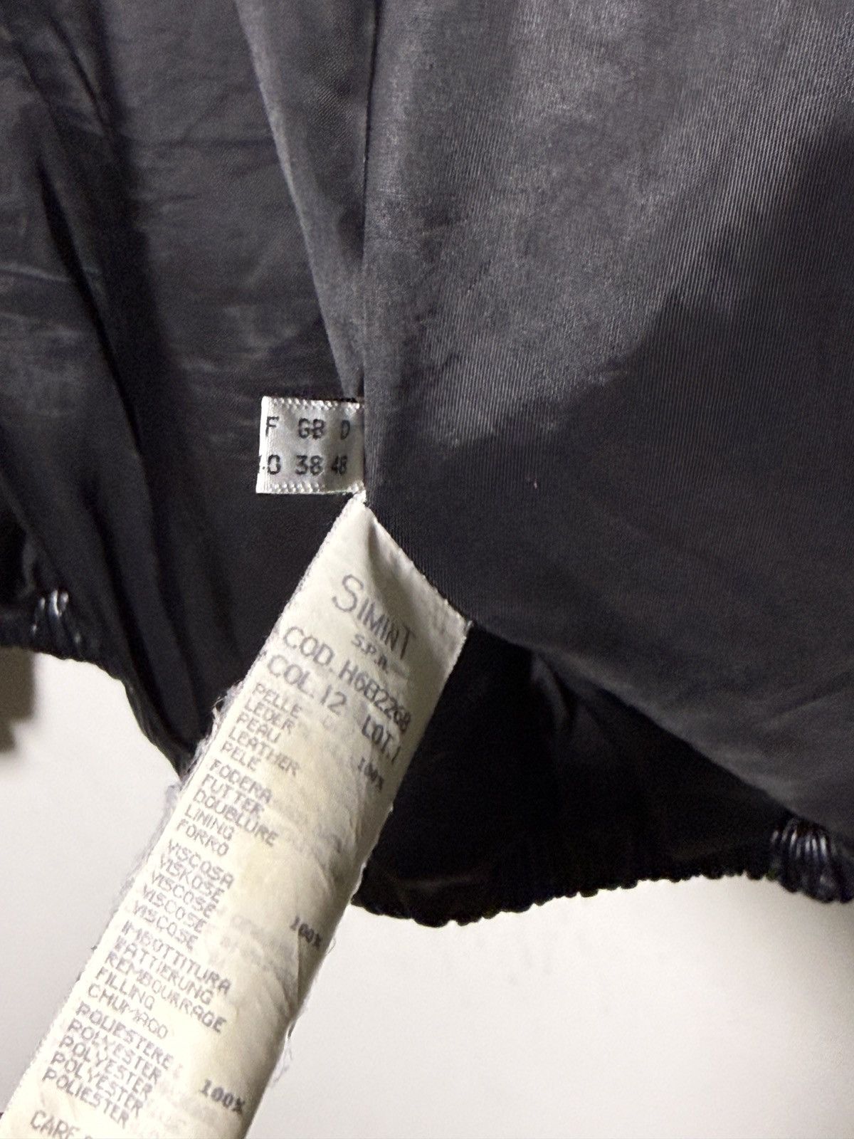 Giorgio Armani Vintage Armani black leather puffer jacket Size US M / EU 48-50 / 2 - 12 Thumbnail